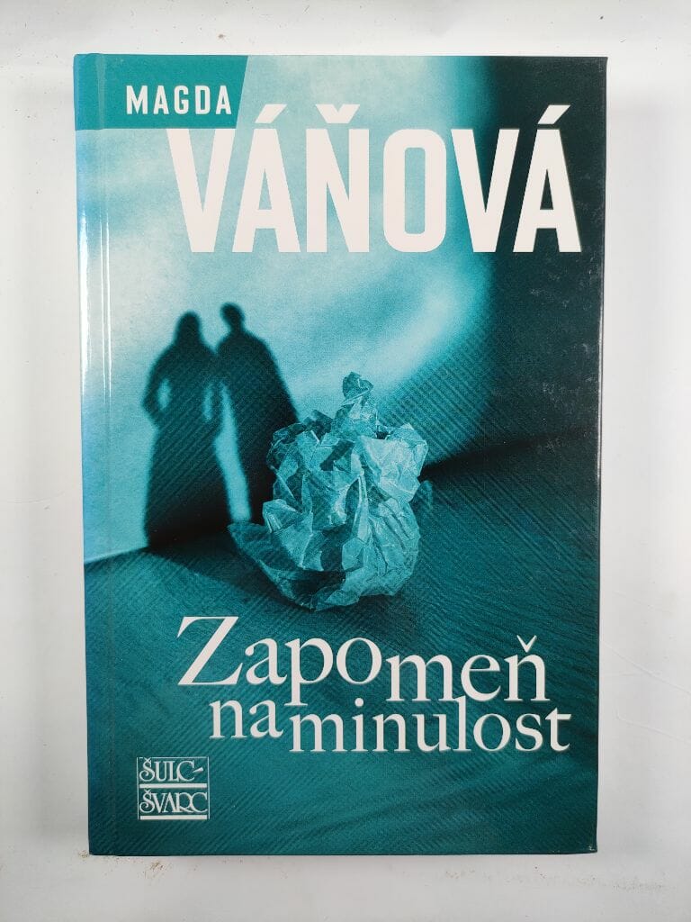 Levně Zapomeň na minulost Pevná (2011)