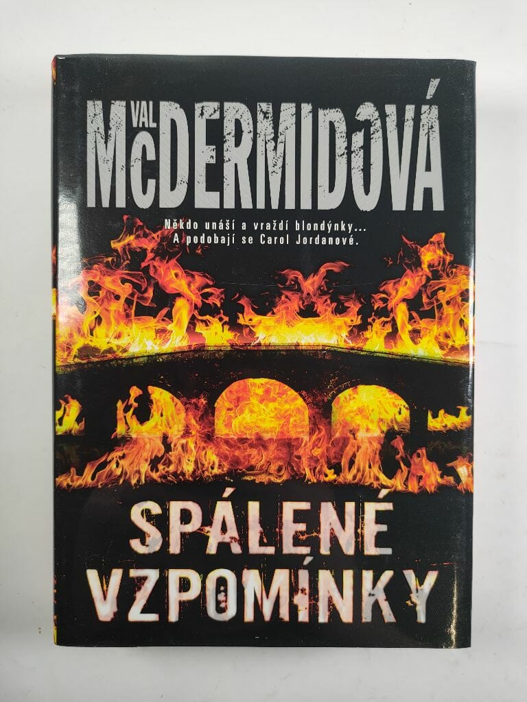 Levně Tony Hill: Spálené vzpomínky (8)