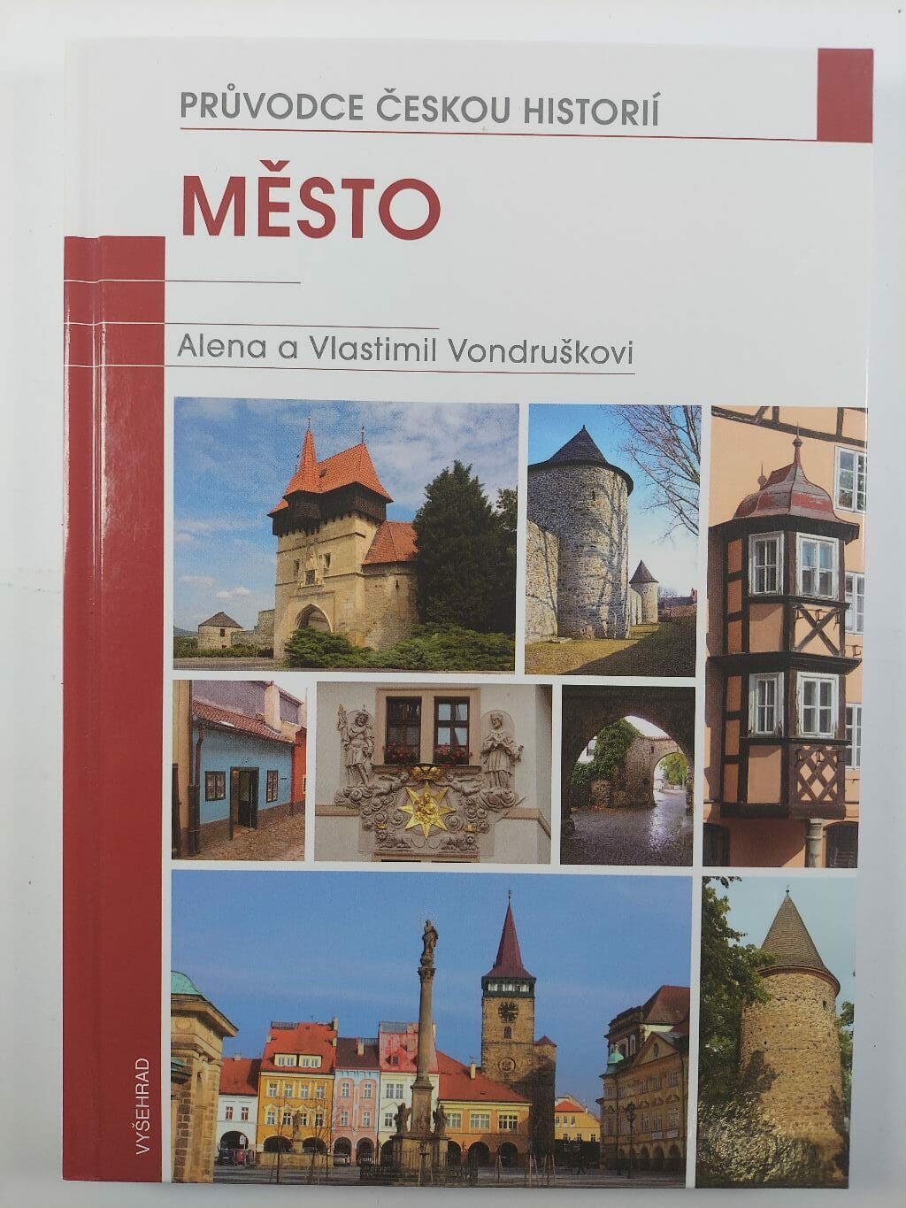 Levně Město - Průvodce českou historií