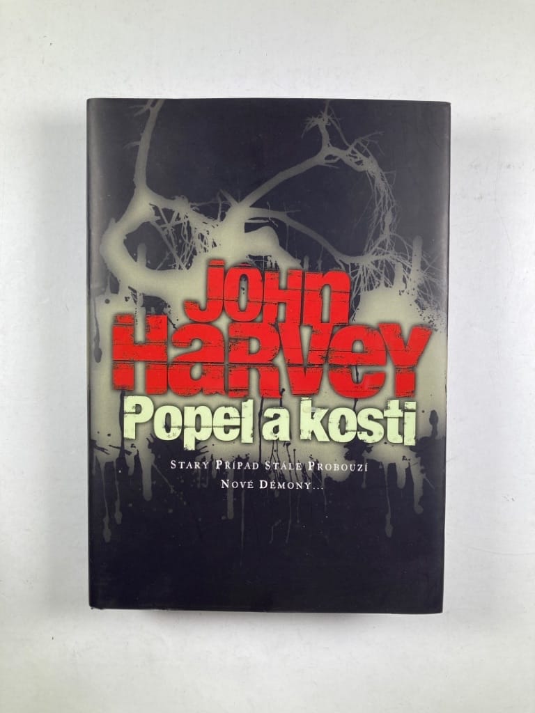Levně Popel a kosti