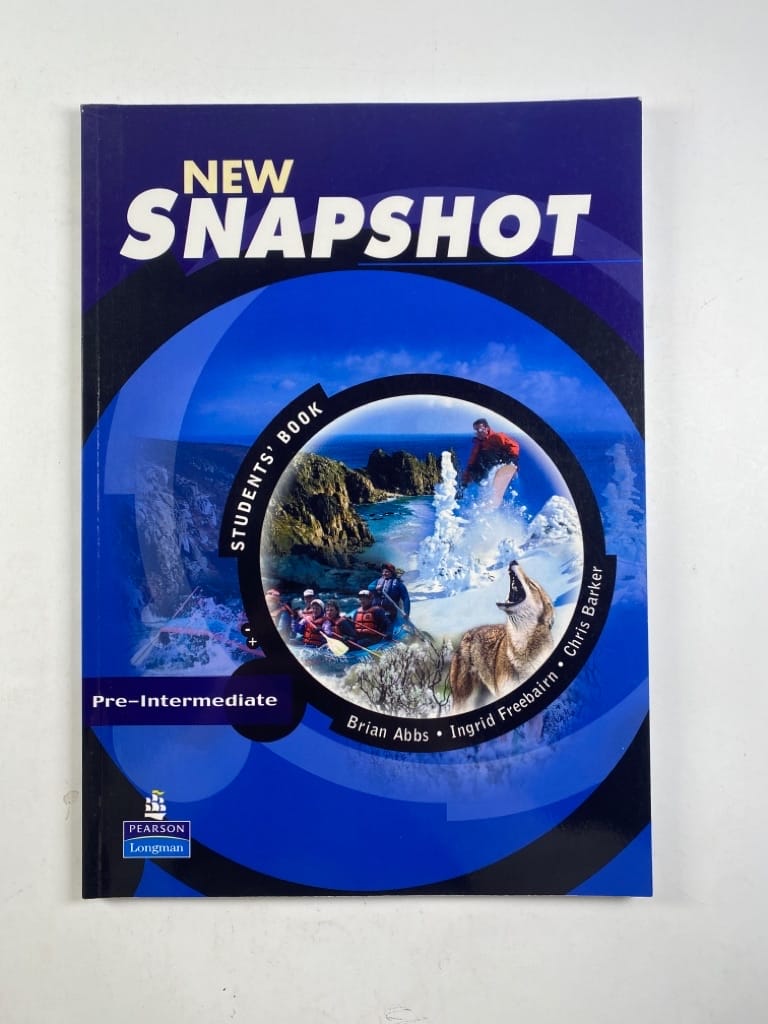 Levně New Snapshot: Pre-intermediate Level - Students' Book