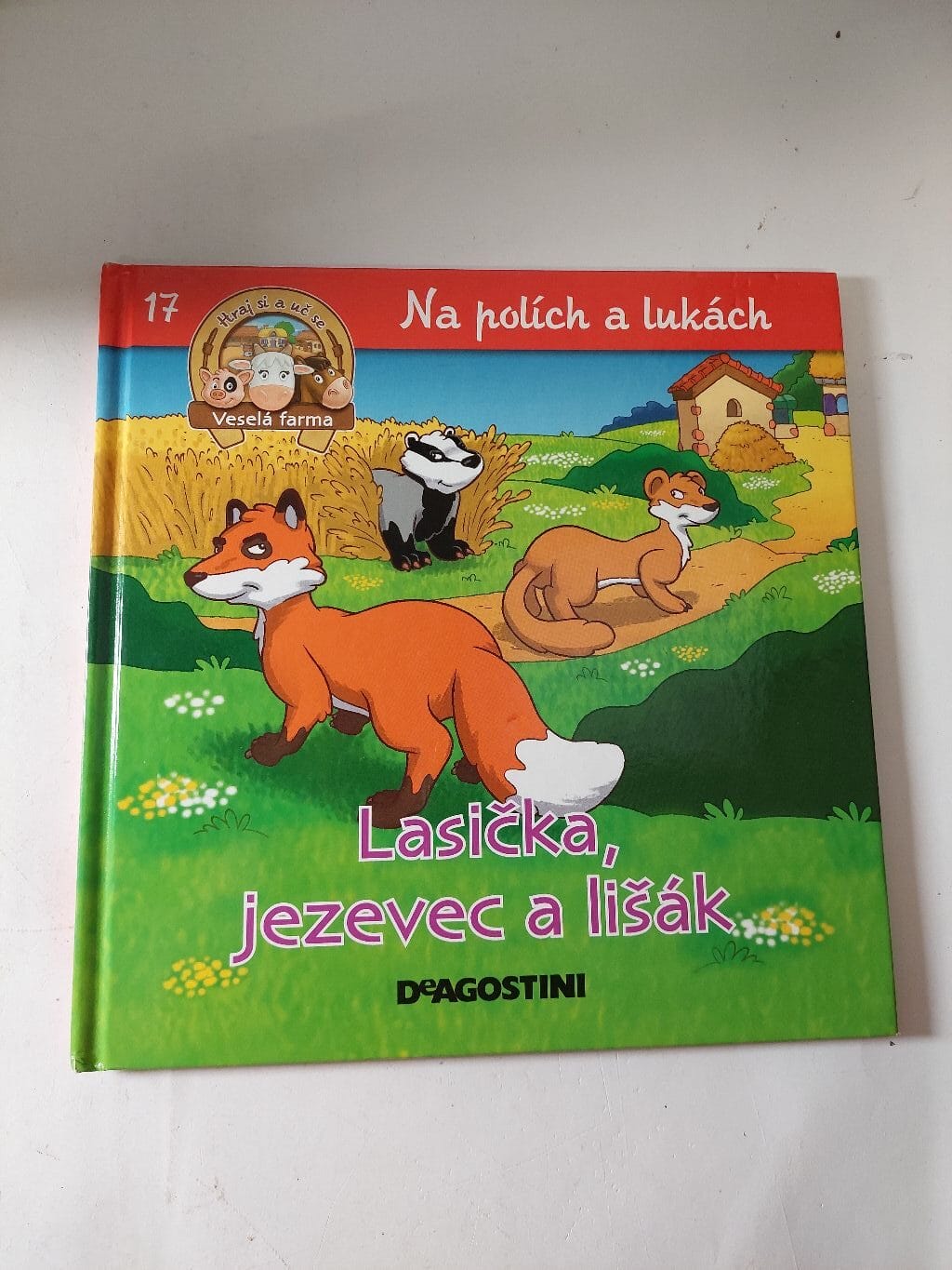 Levně Na polích a lukách: Lasička, jezevec a lišák (17)