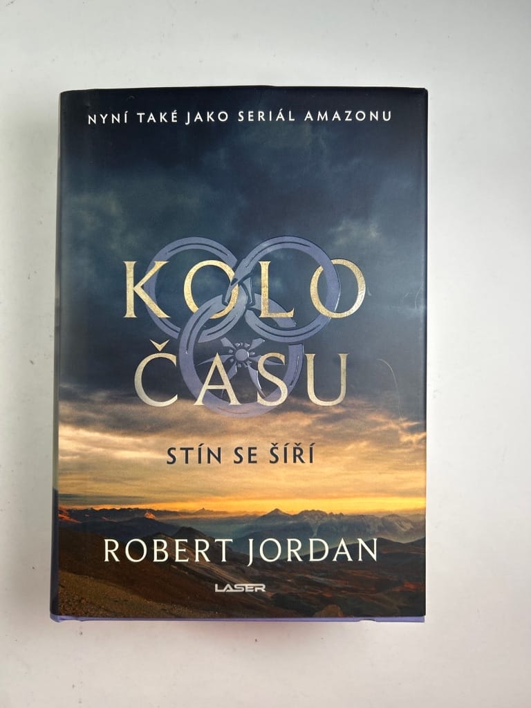 Levně Kolo času: Stín se šíří (4) Pevná