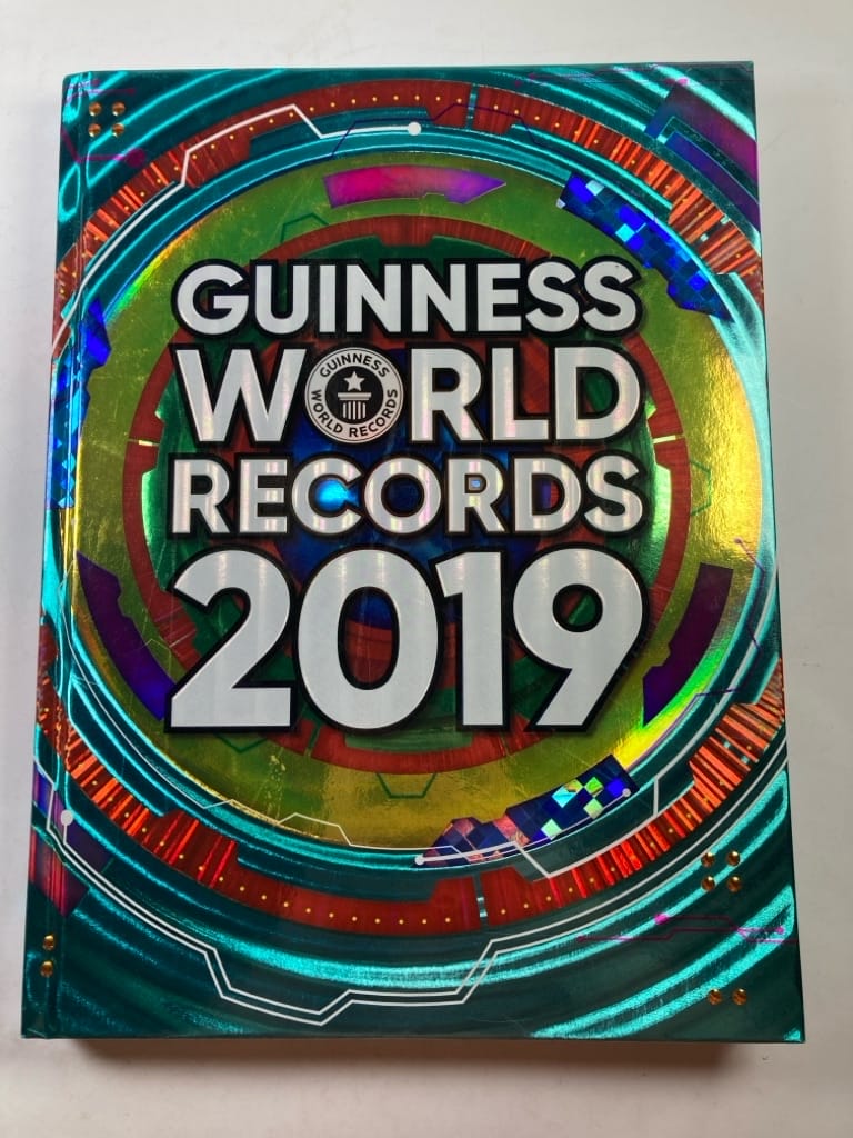 Levně Guinness World Records 2019