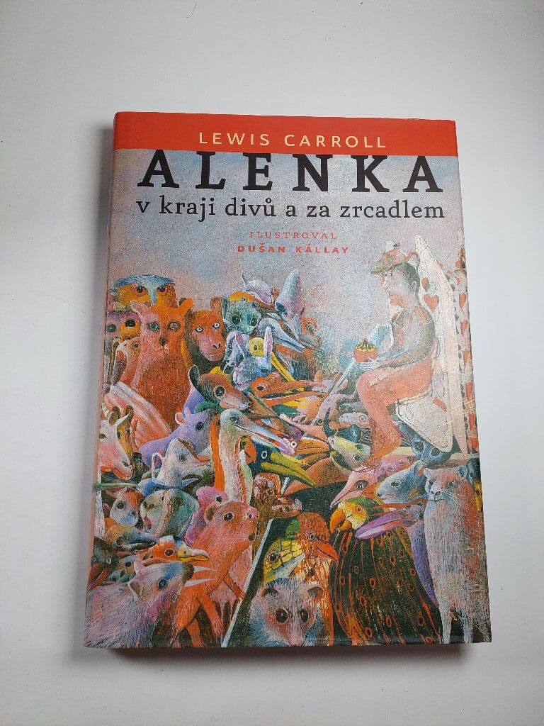 Levně Alenka v kraji divů a za zrcadlem Pevná (2005)