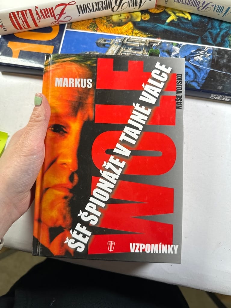 Levně Šéf špionáže v tajné válce: vzpomínky