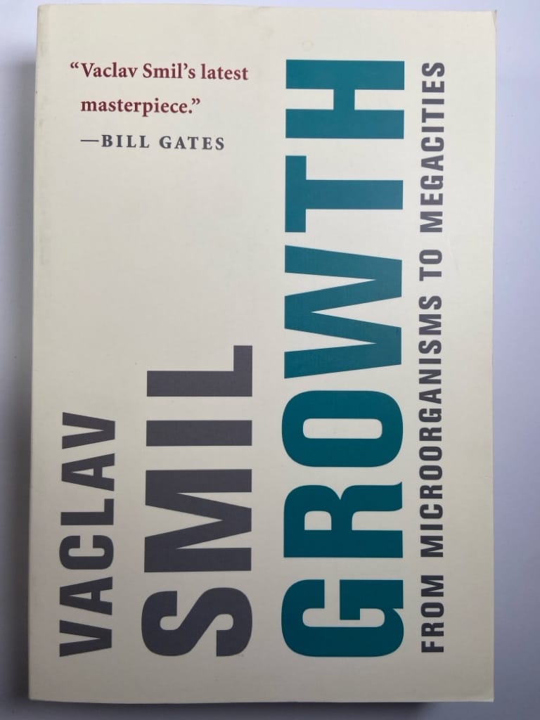 Levně Growth: From Microorganisms to Megacities