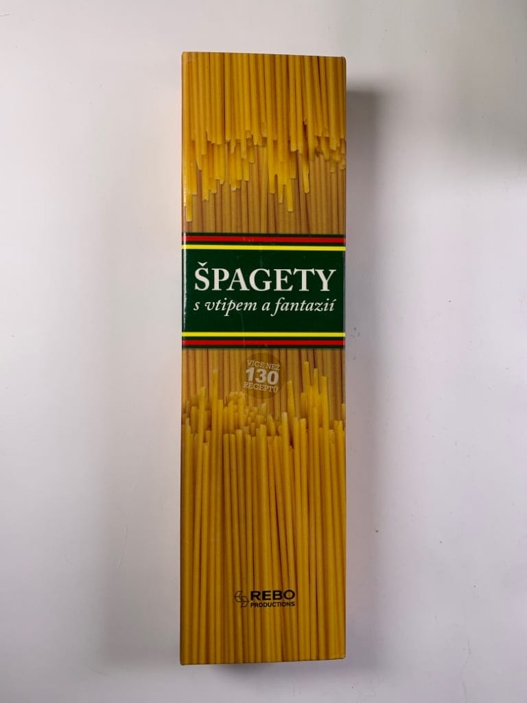 Levně Špagety s vtipem a fantazií Pevná (2011)