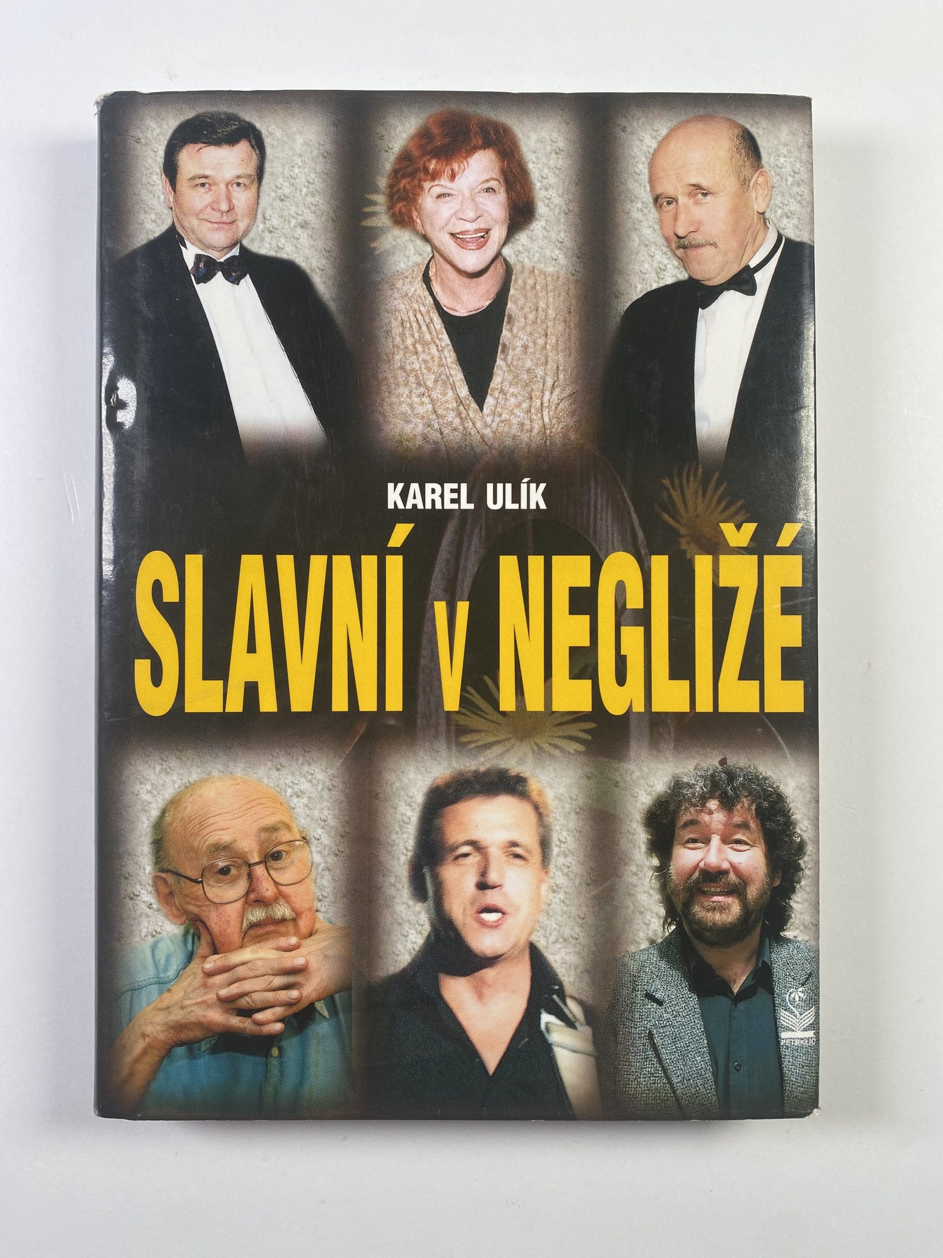 Slavní v negližé
