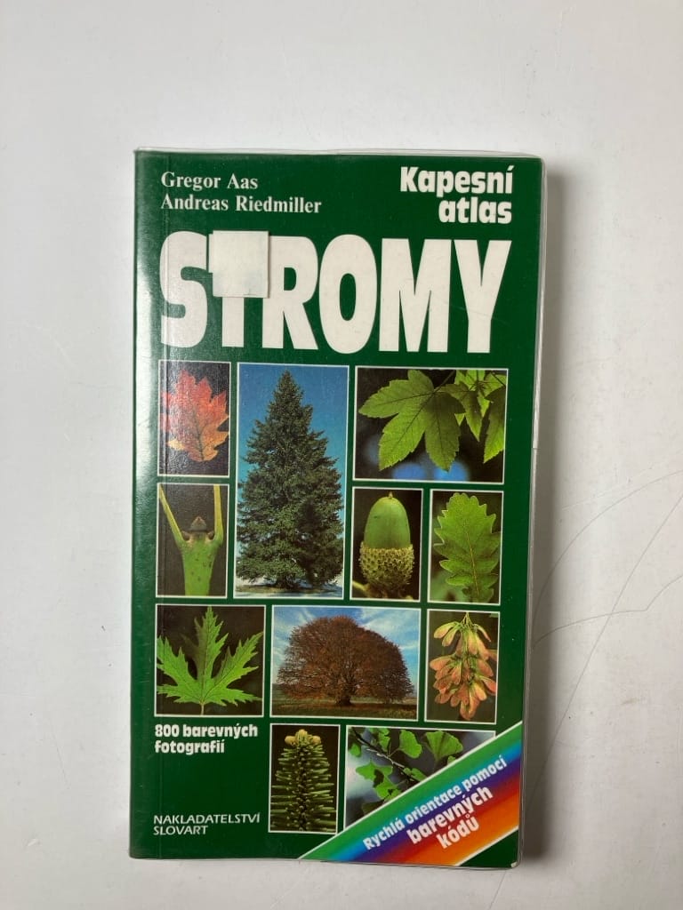 Levně Stromy: praktická příručka k určování evropských jehličnatých a listnatých stromů Měkká (2005)