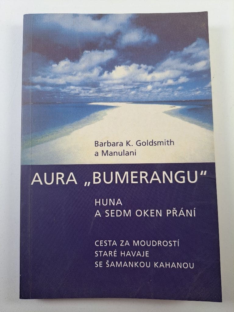 Levně Aura "bumerangu"