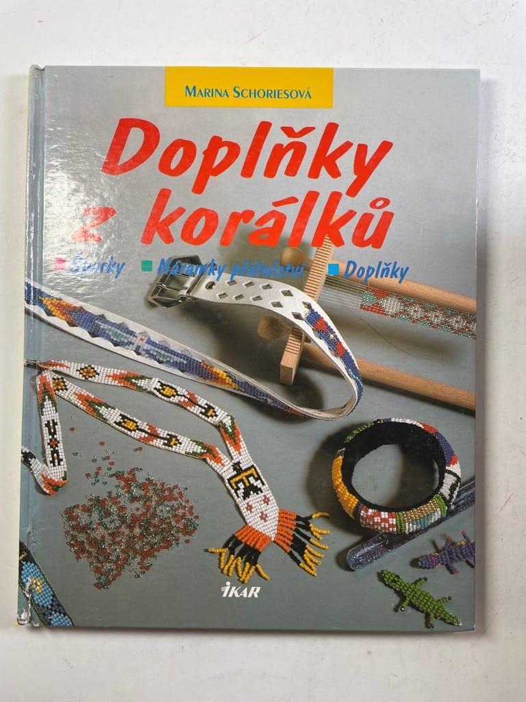 Levně Doplňky z korálků: šperky, náramky přátelství, doplňky