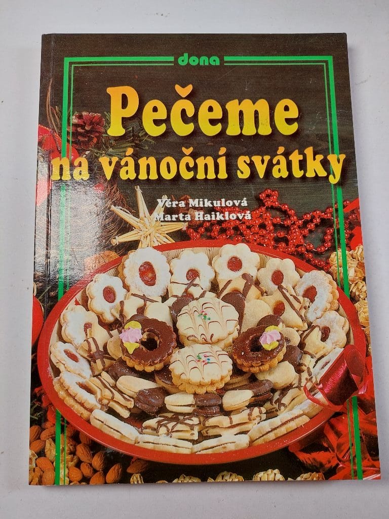 Levně Pečeme na vánoční svátky 2. vydání
