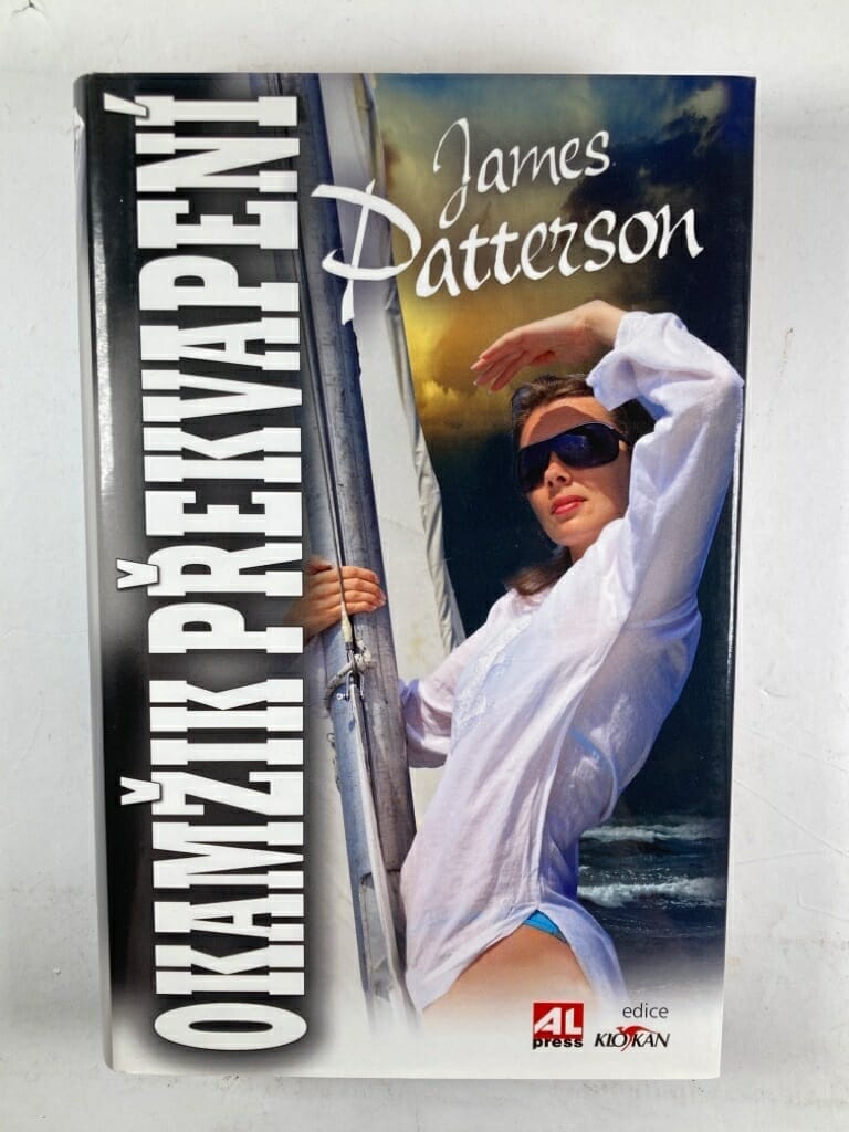 Levně Okamžik překvapení Pevná