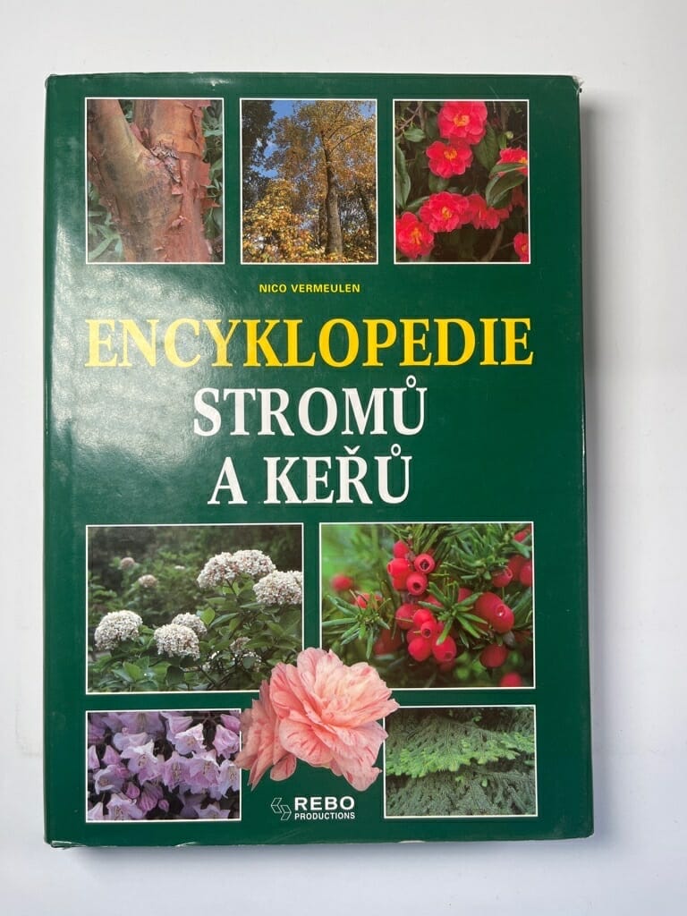 Encyklopedie stromů a keřů Pevná (1998)