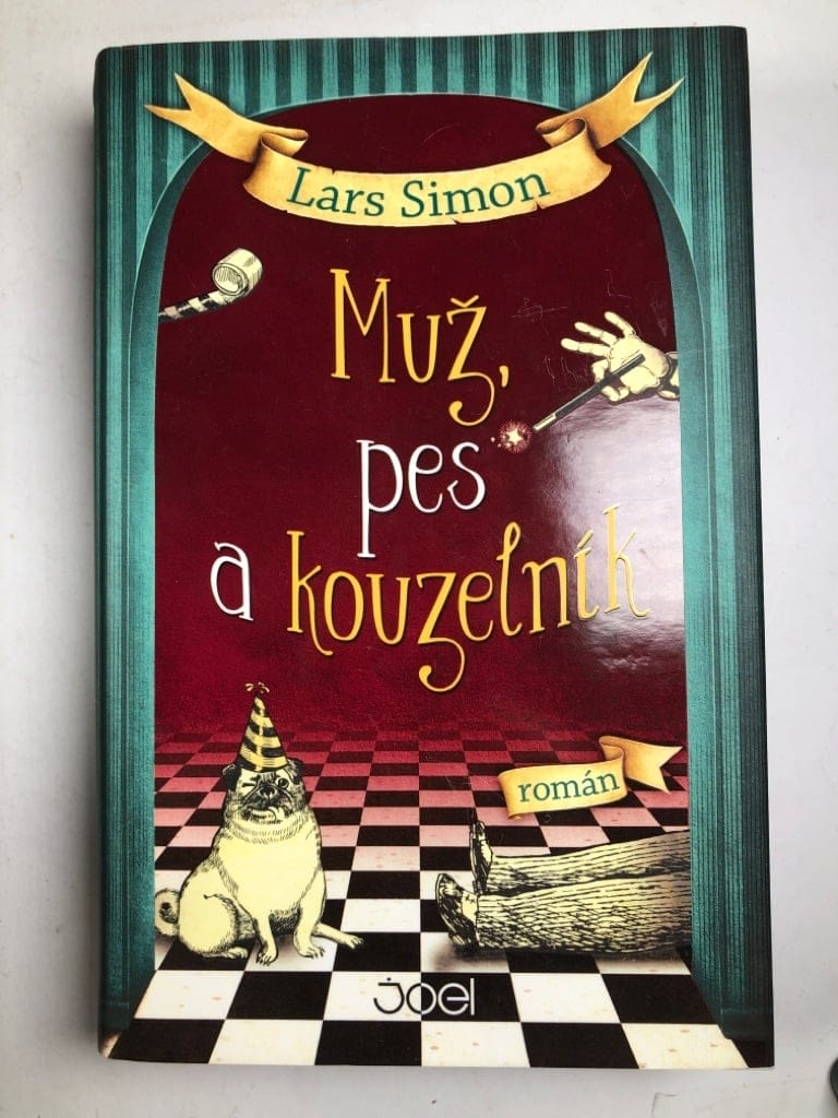 Muž, pes a kouzelník Pevná (2017)