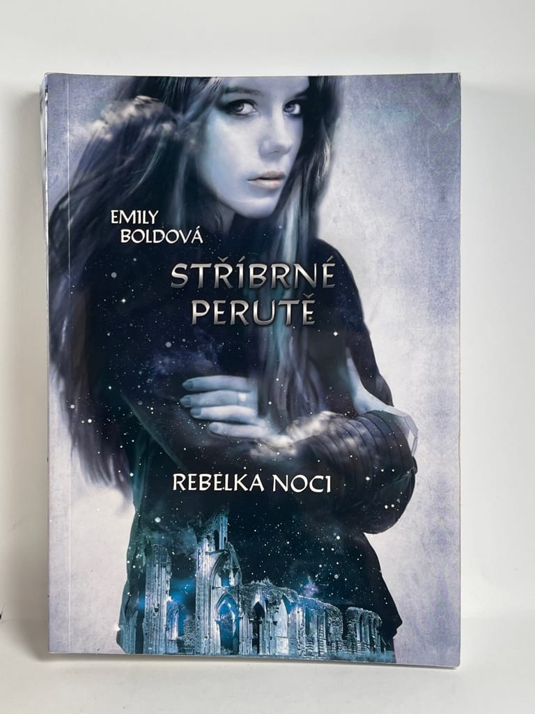 Levně Stříbrné perutě: Rebelka noci (2)