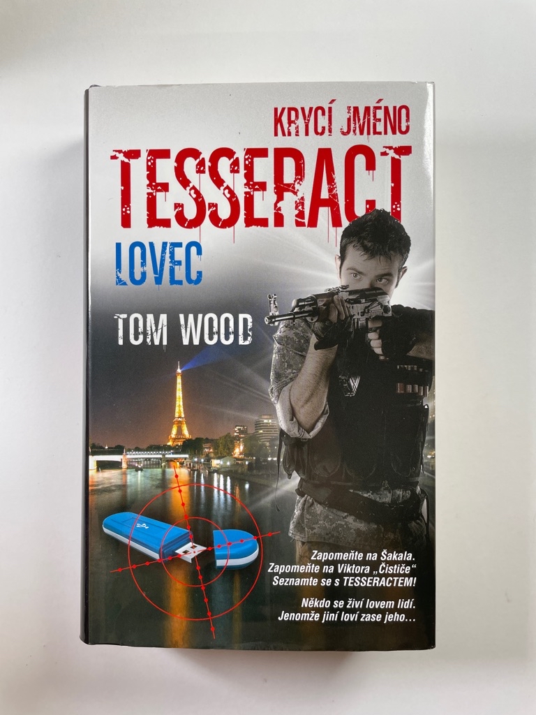 Krycí jméno Tesseract: Lovec (1)