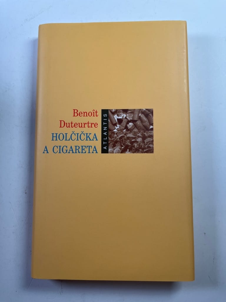 Levně Holčička a cigareta