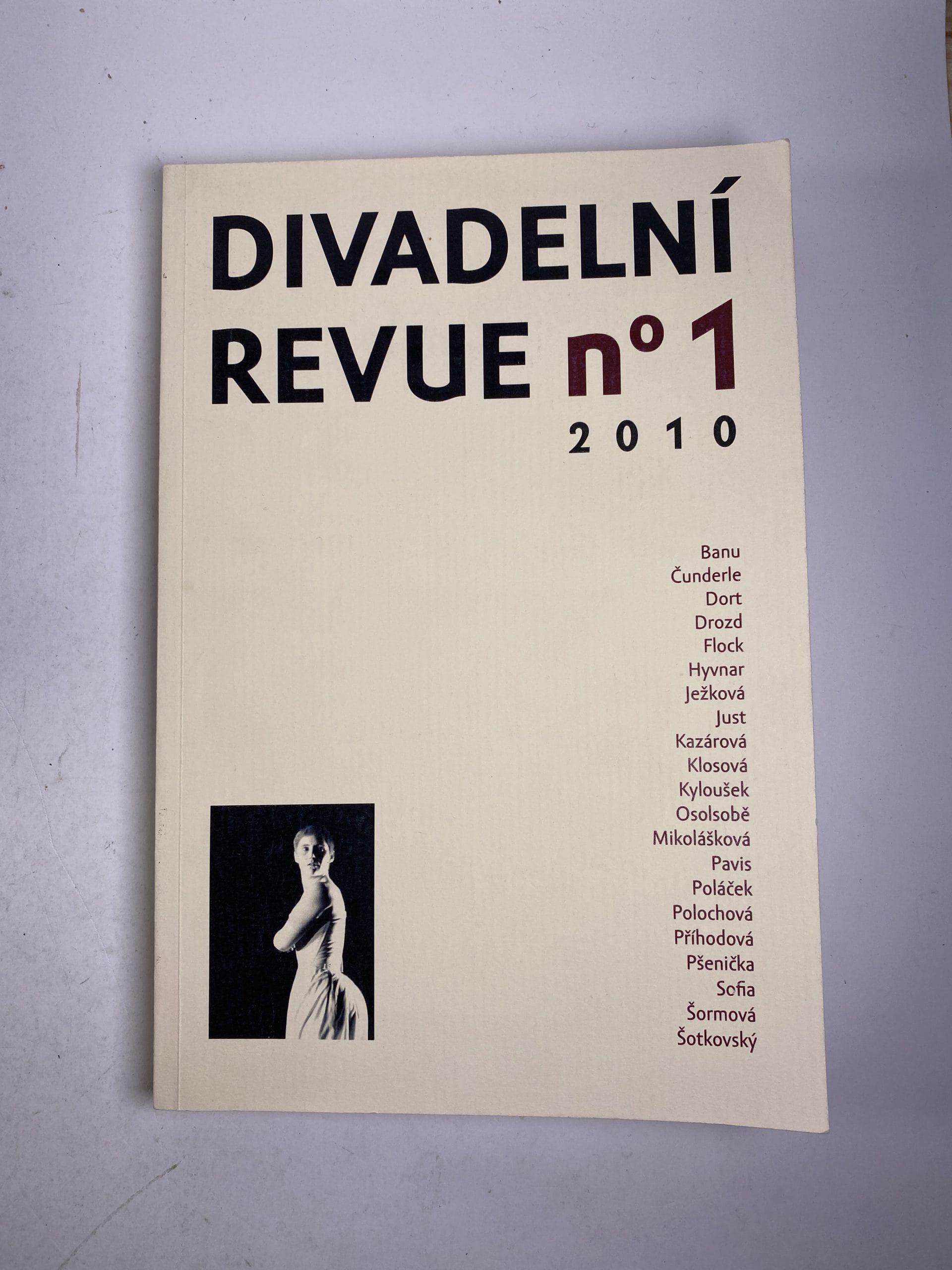 Levně Divadelní Revue 2010/1