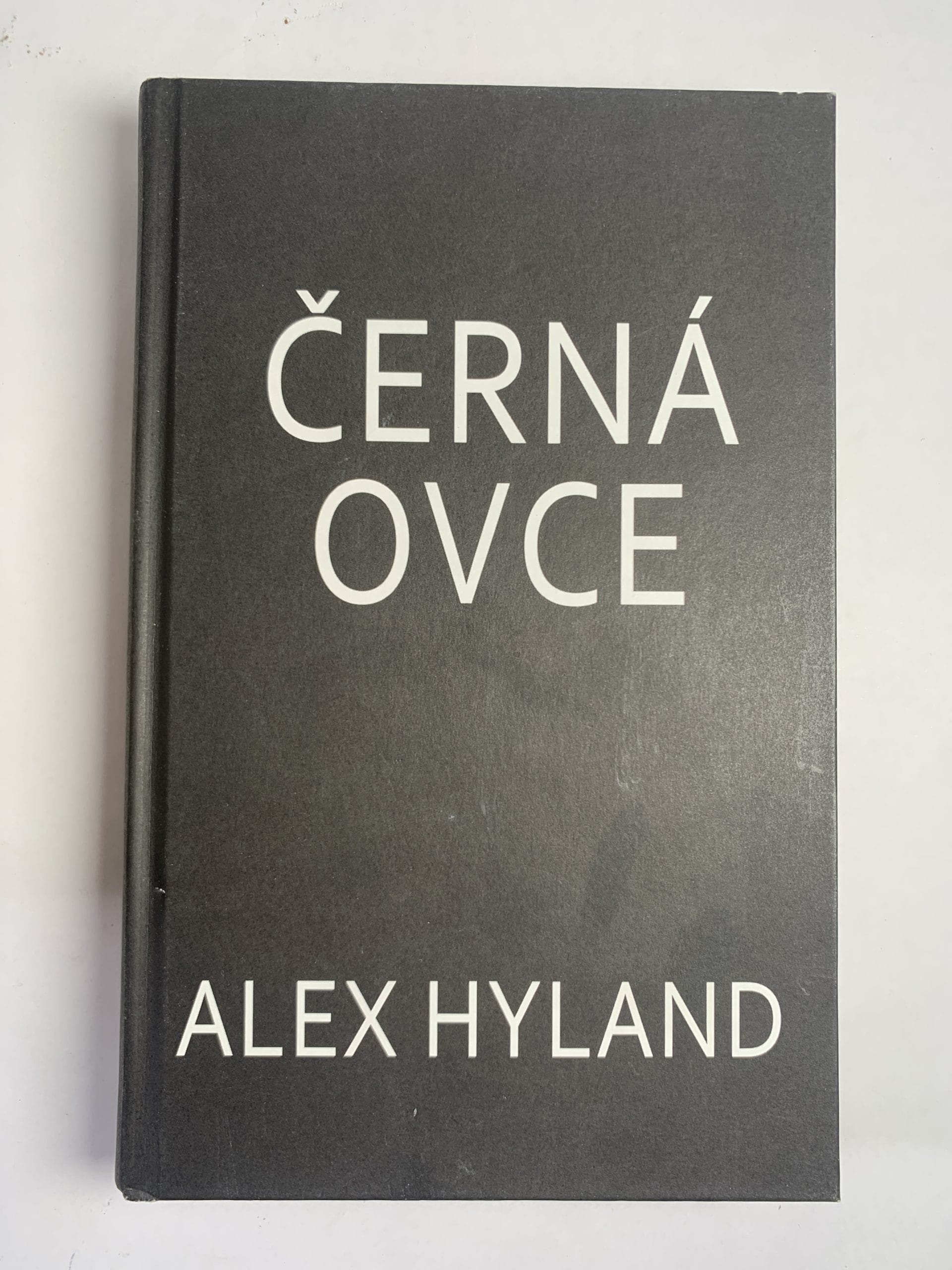 Levně Černá ovce Bez obalu
