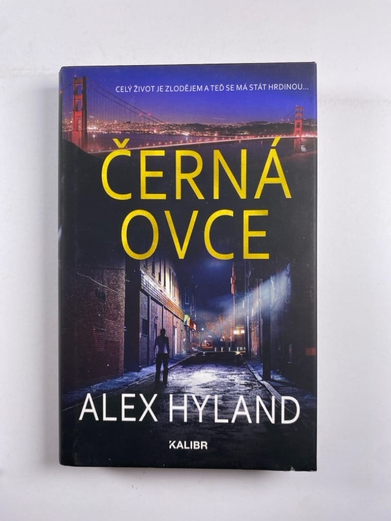 Levně Černá ovce Pevná