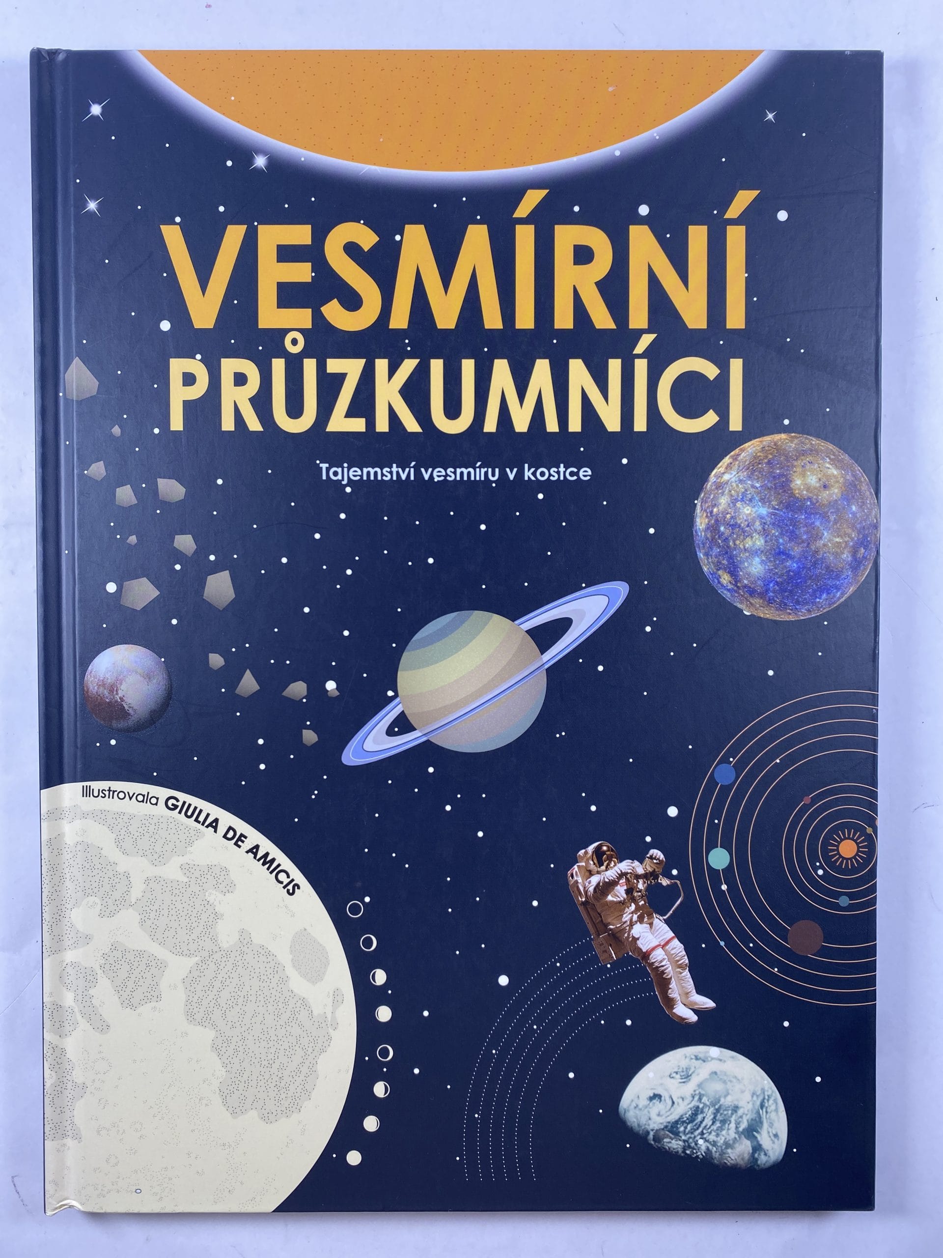 Levně Vesmírní průzkumníci