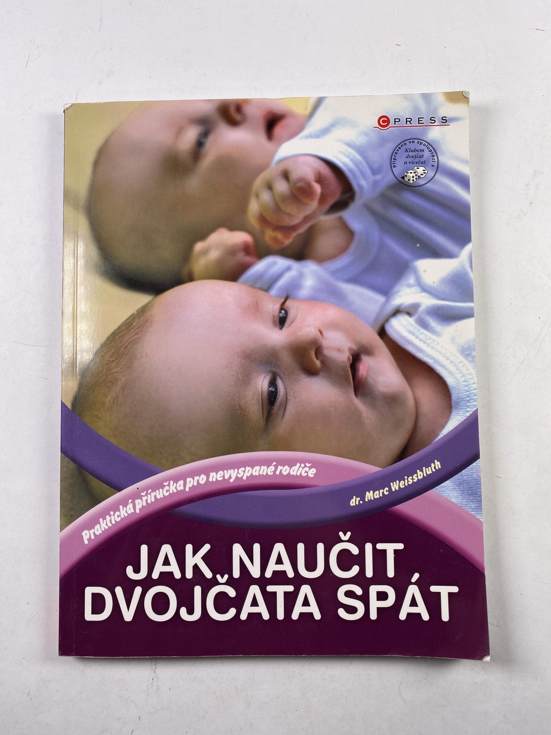Levně Jak naučit dvojčata spát