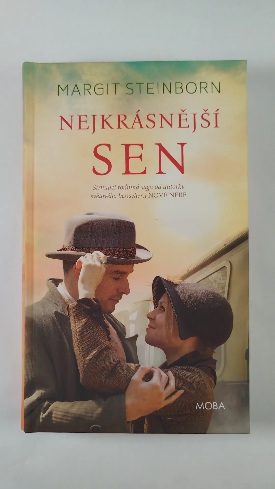 Levně Nejkrásnější sen Nová - pevná