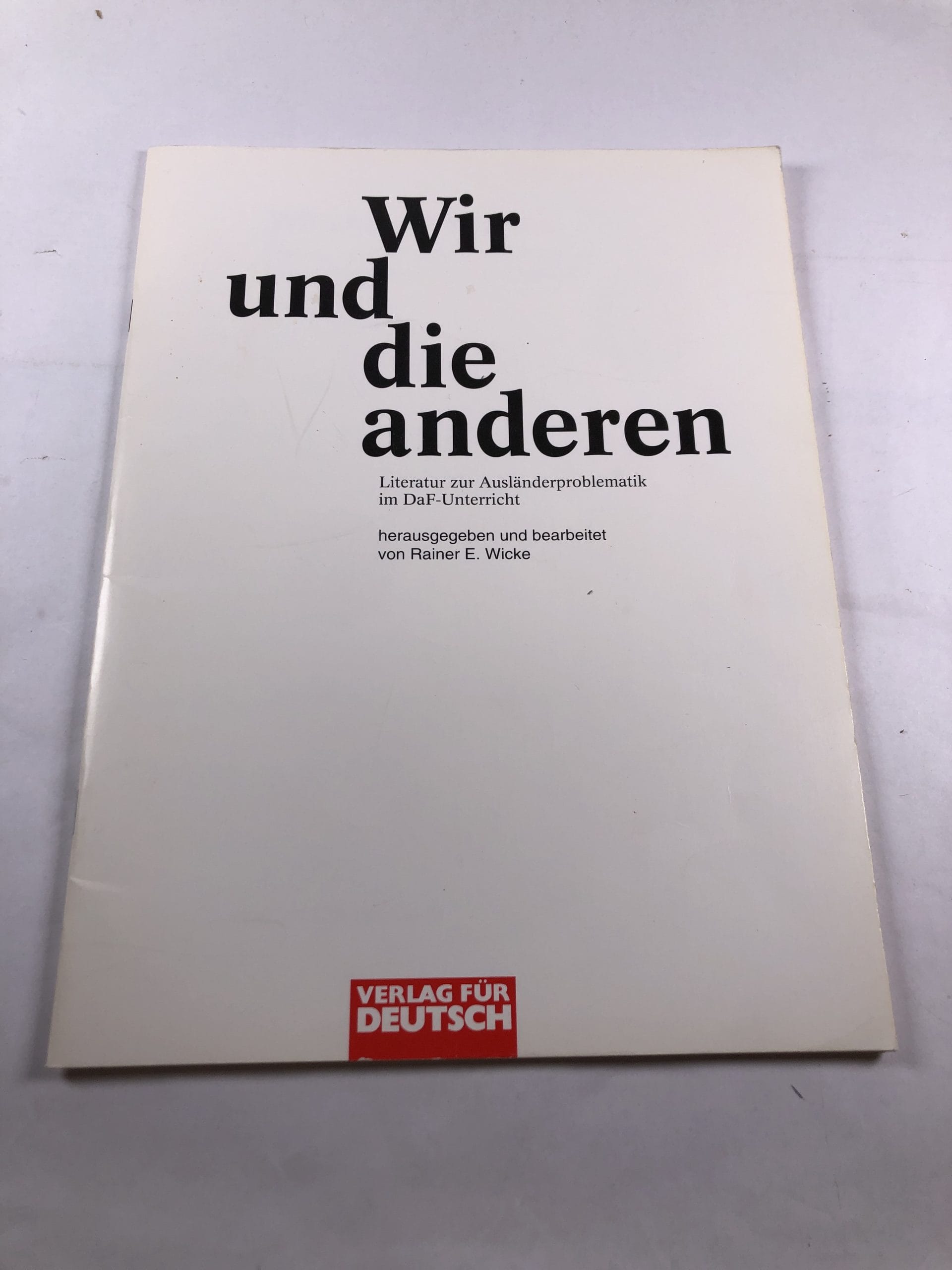 Levně Wir und die anderen