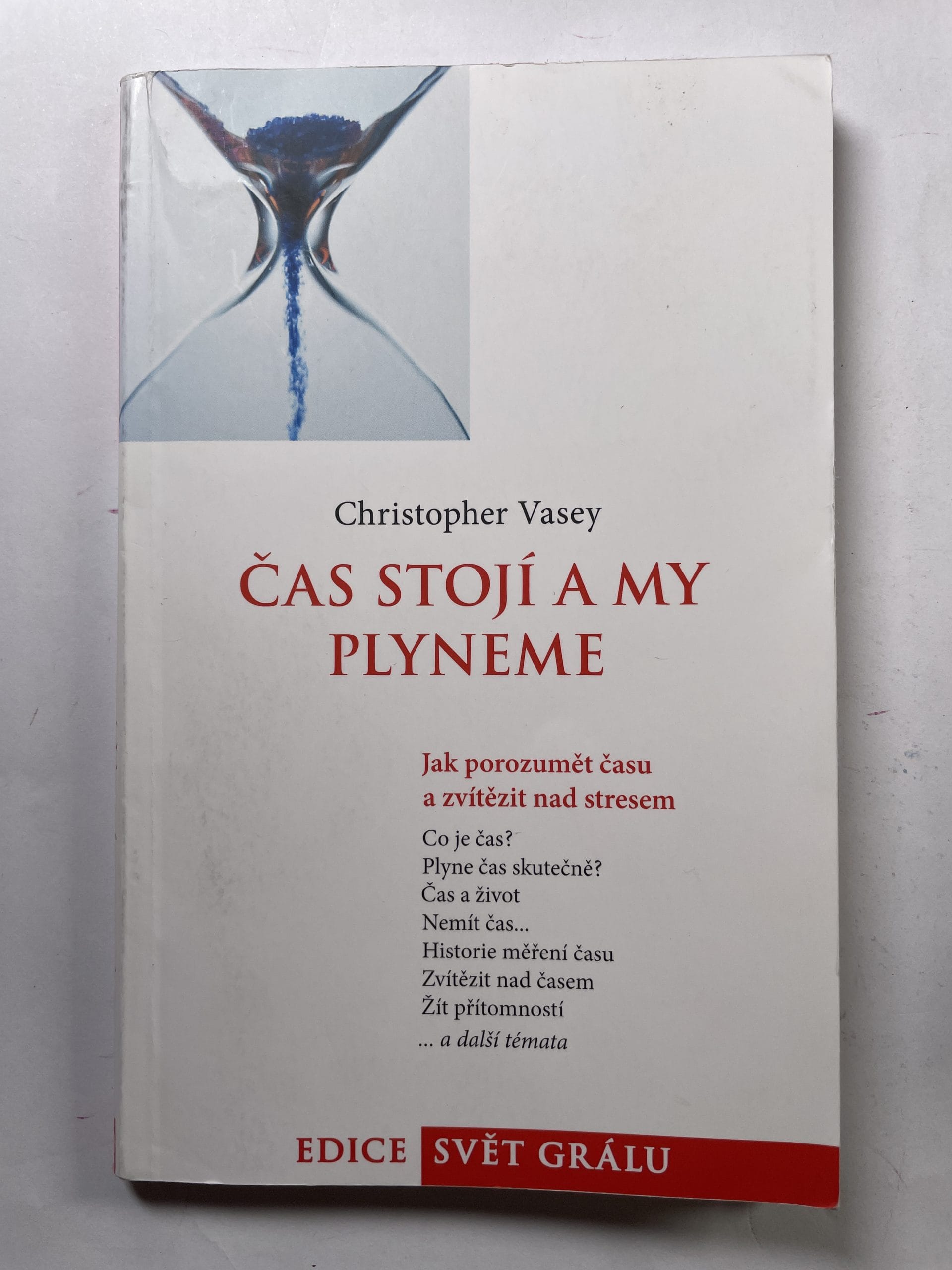 Čas stojí a my plyneme