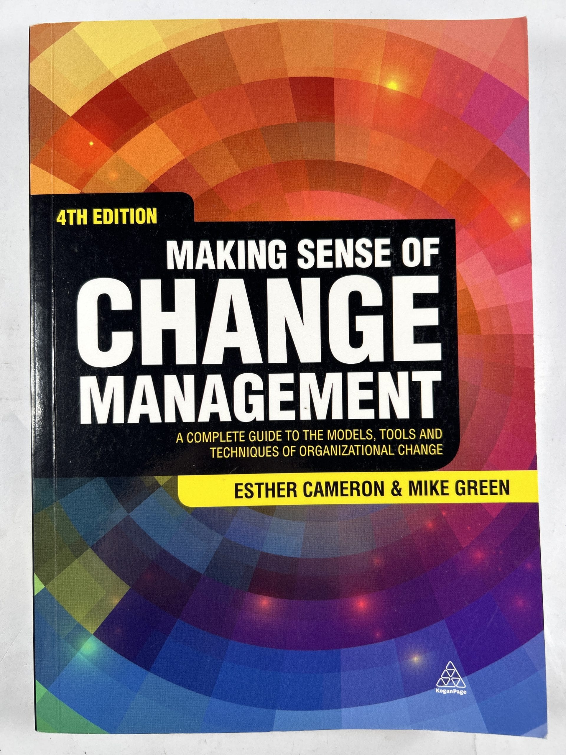 Levně Making Sense of Change Management