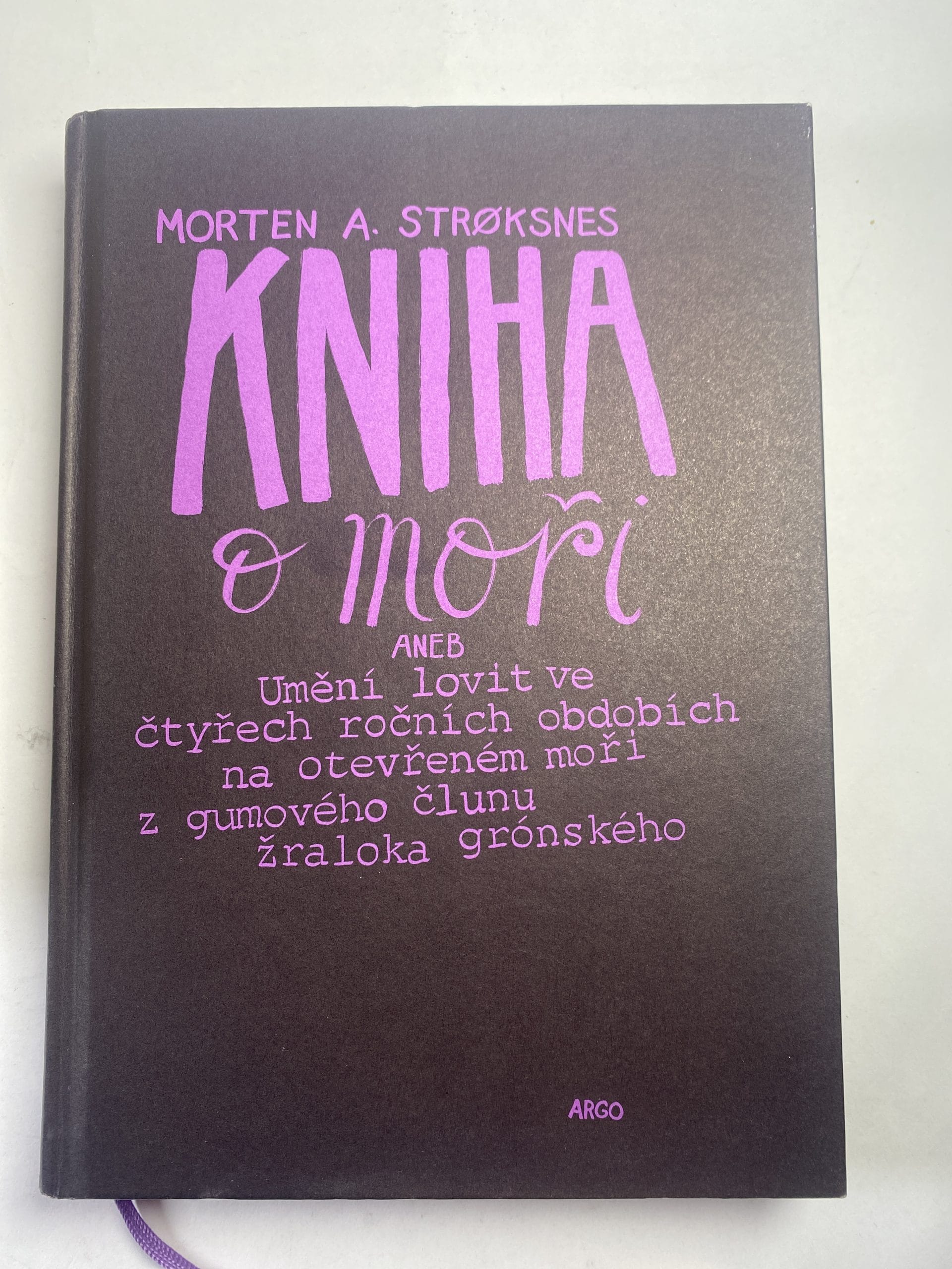 Levně Kniha o moři Bez obalu (2018)