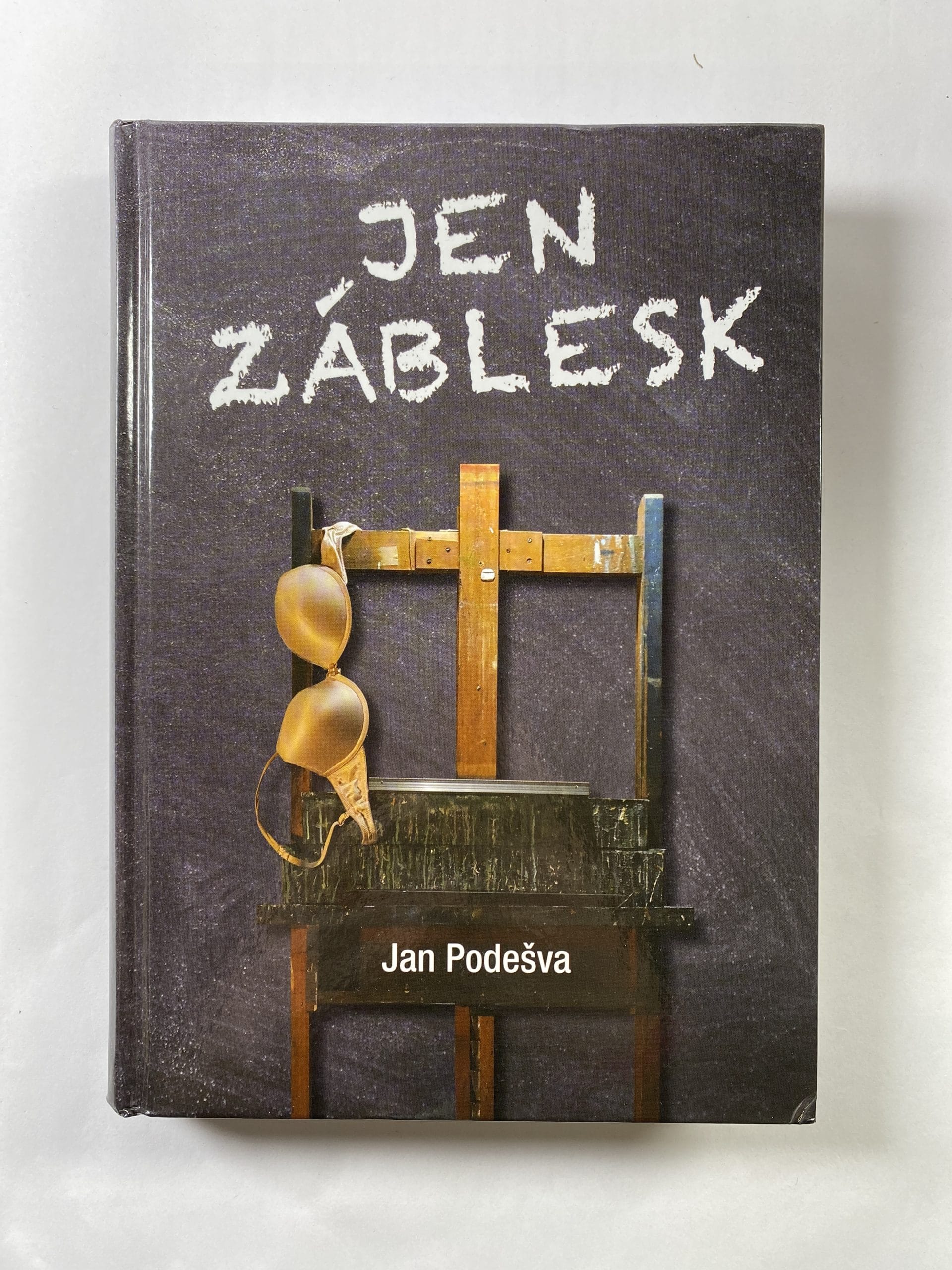 Levně Jen záblesk