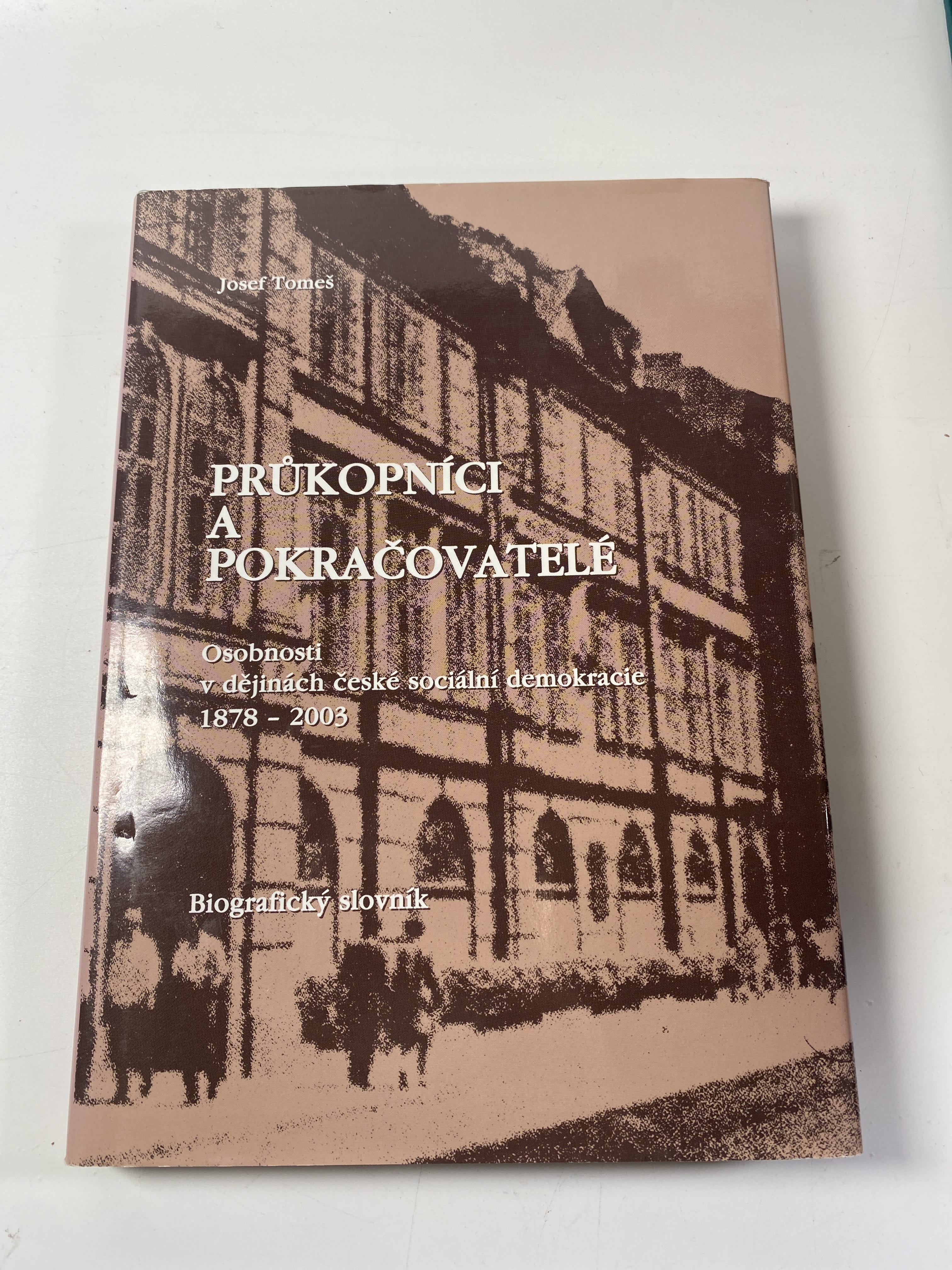 Průkopníci a pokračovatelé