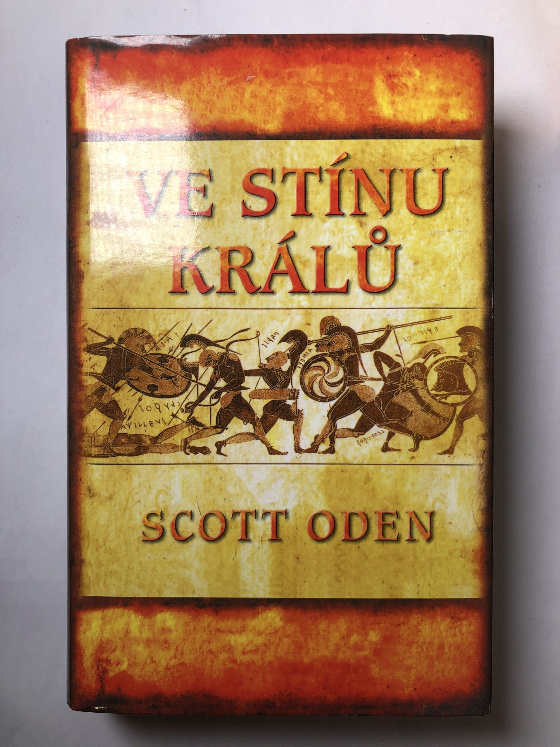 Levně Ve stínu králů