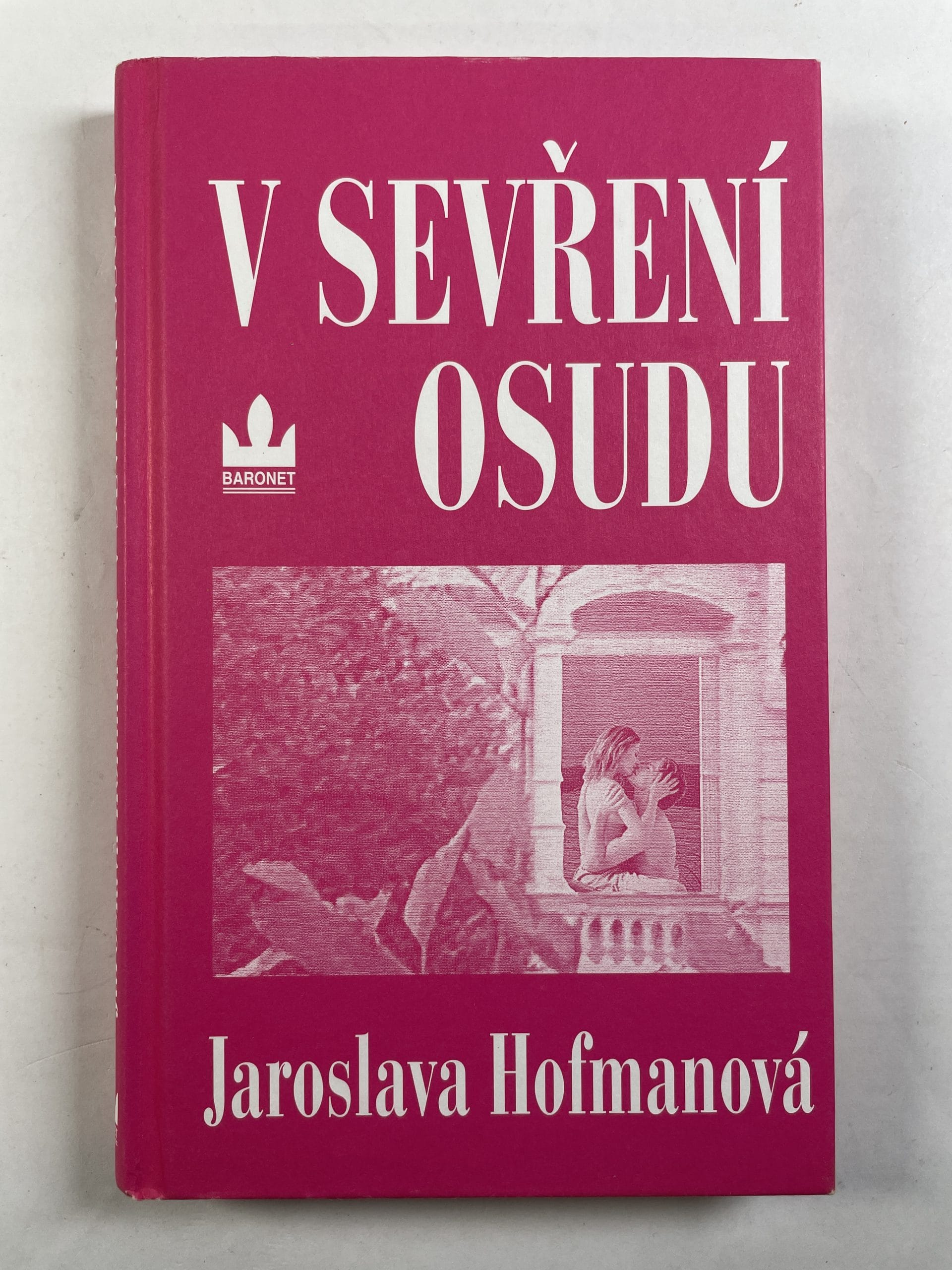 V sevření osudu (1) (bez obalu)