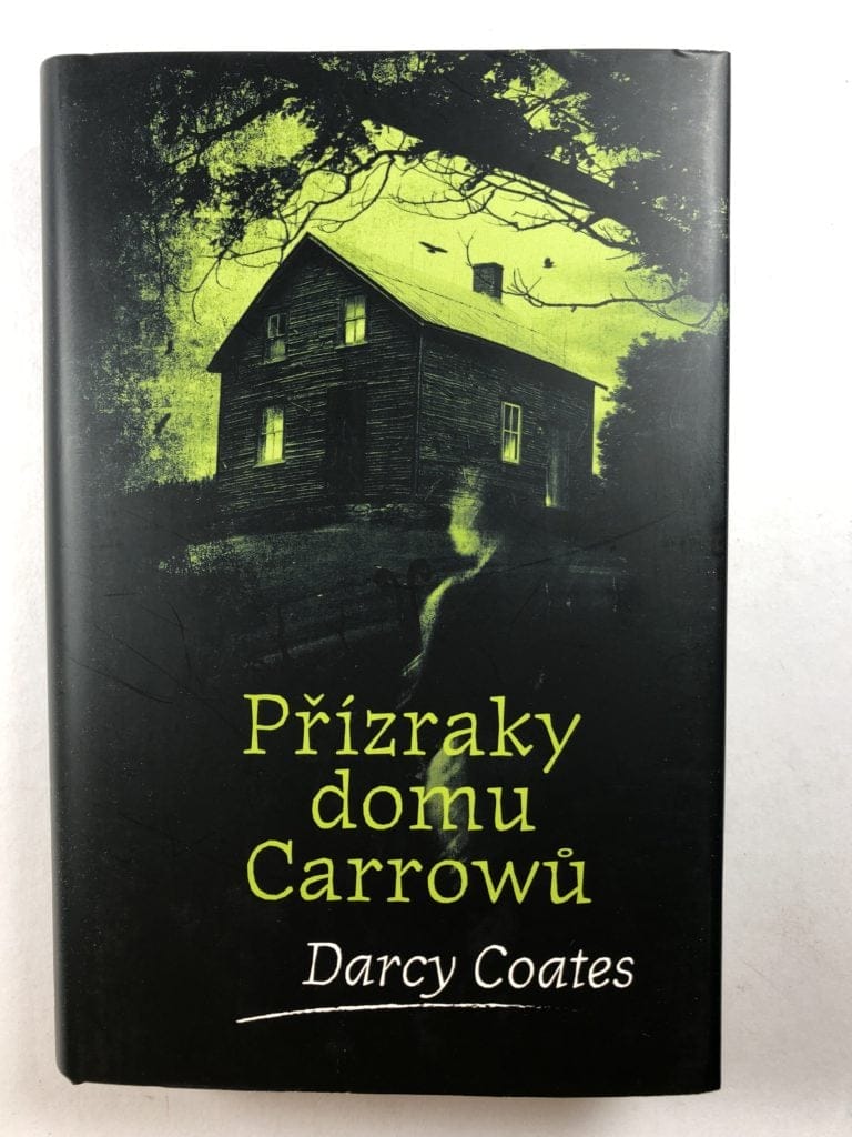 Levně Přízraky domu Carrowů Pevná