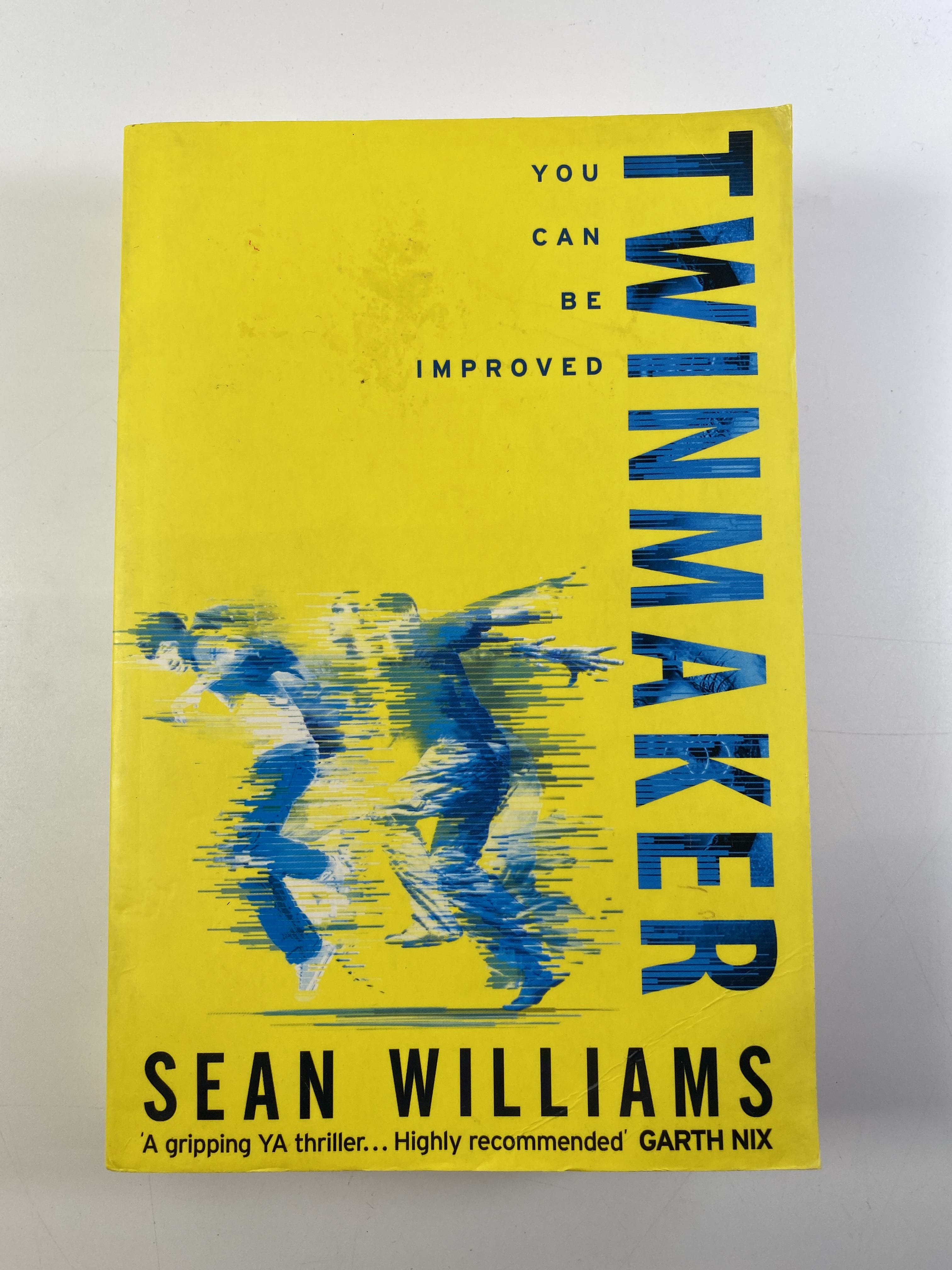 Levně Twinmaker- Sean Williams