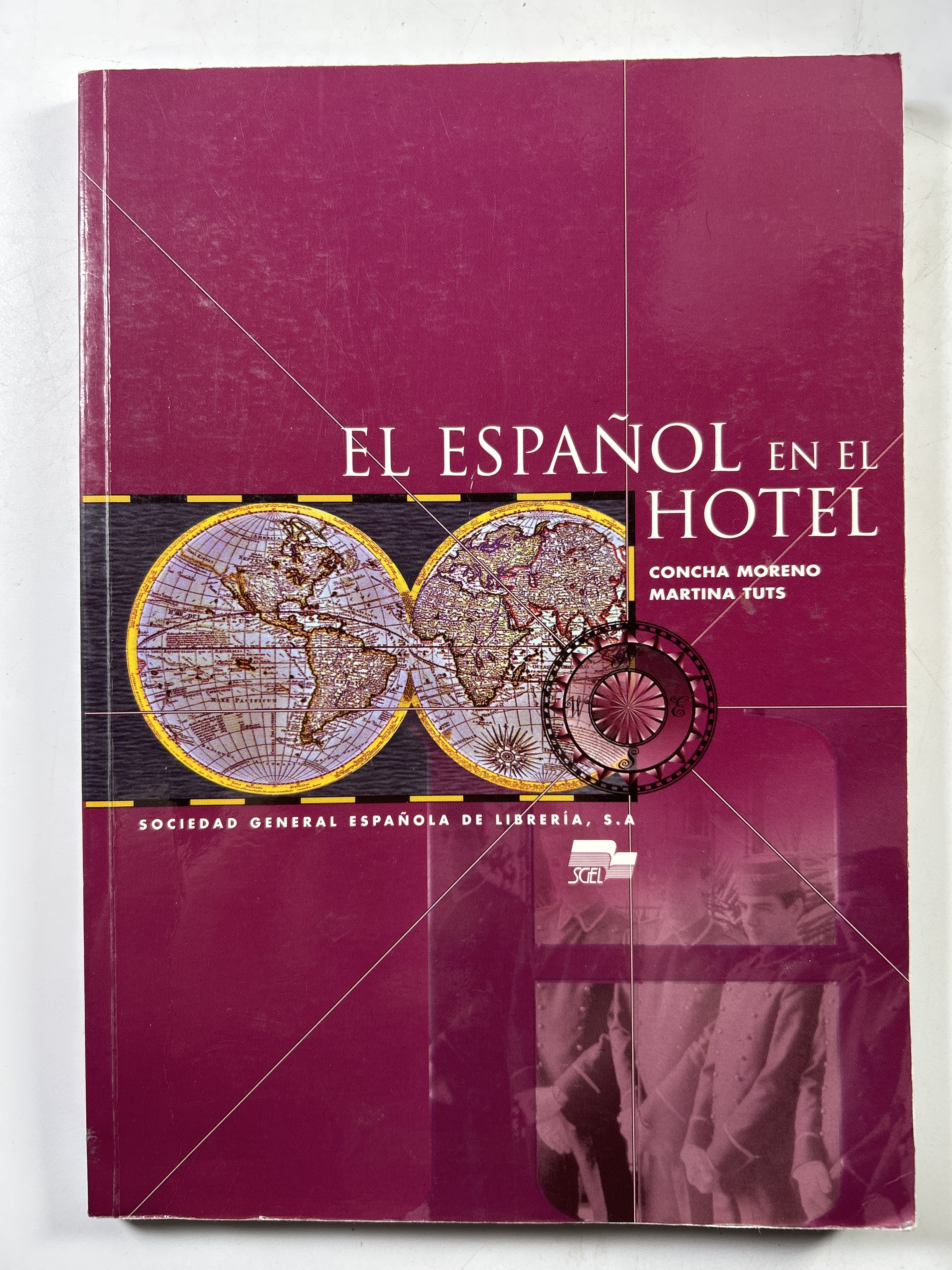 Levně El español en el hotel