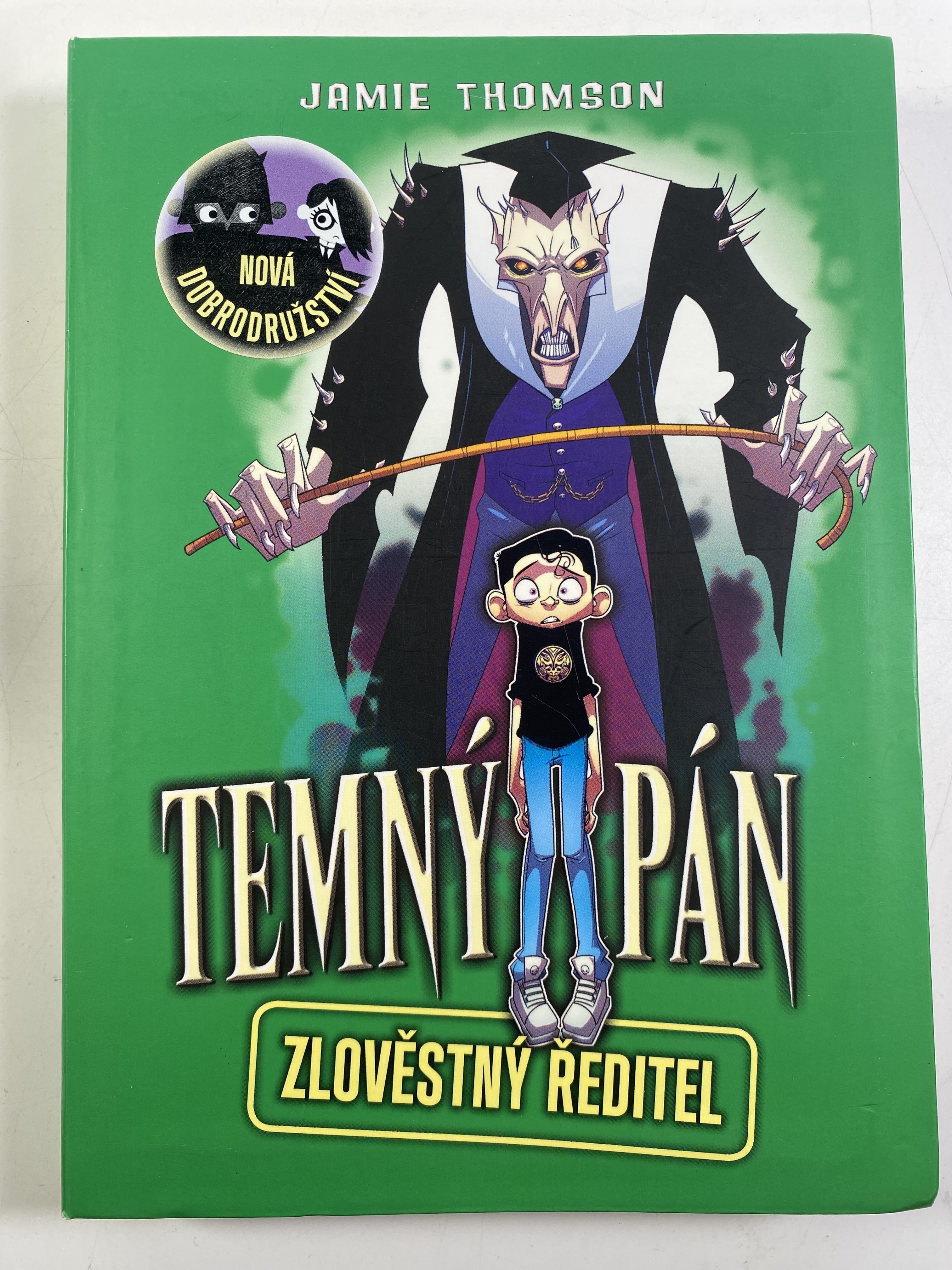 Levně Temný pán - Zlověstný ředitel (4)