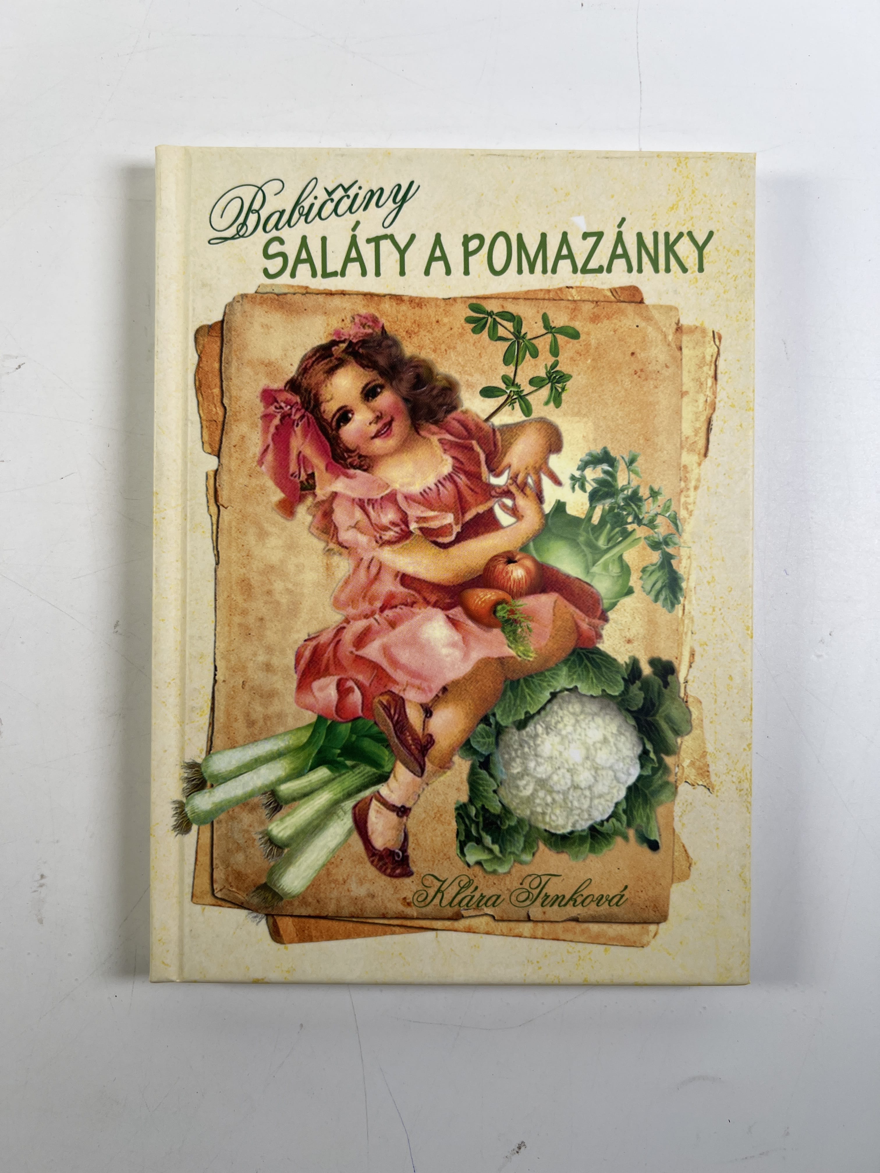 Levně Babiččiny saláty a pomazánky