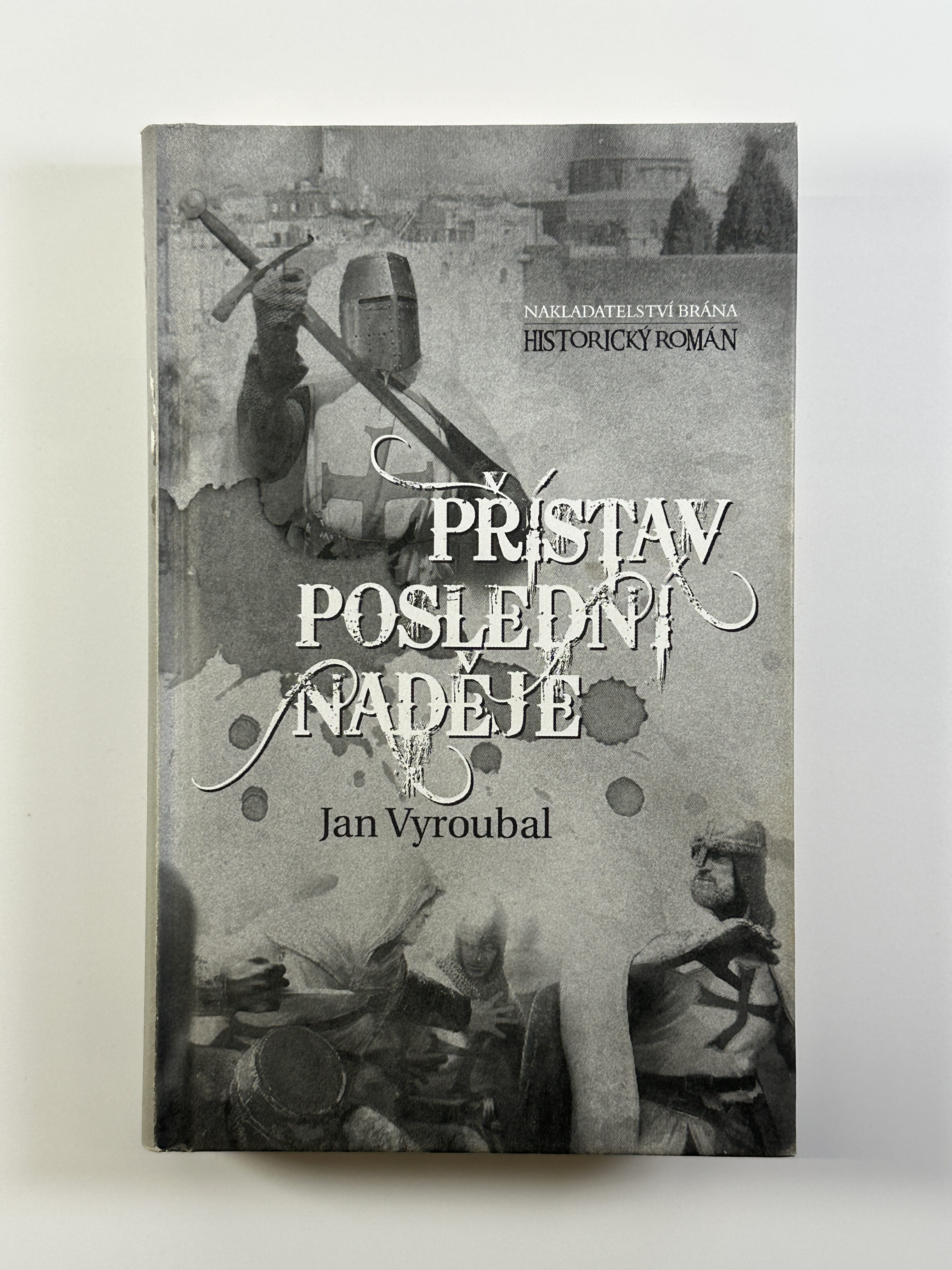 Přístav poslední naděje Pevná (2014 - bez obalu)