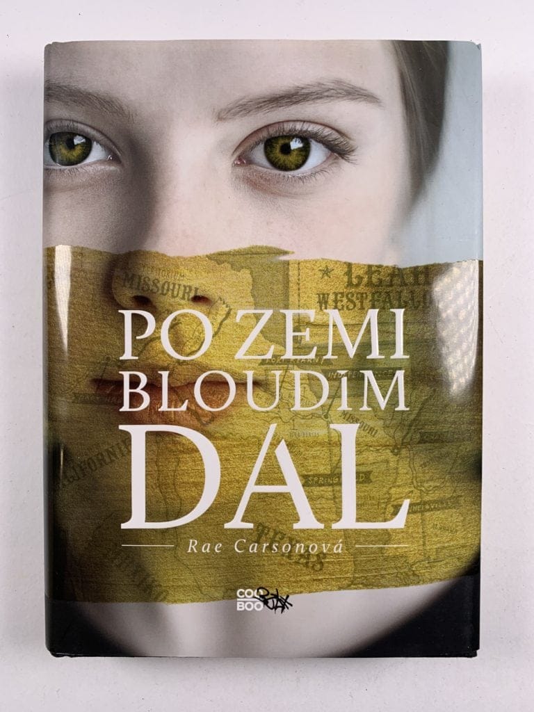 Levně Po zemi bloudím dál Pevná (2017)