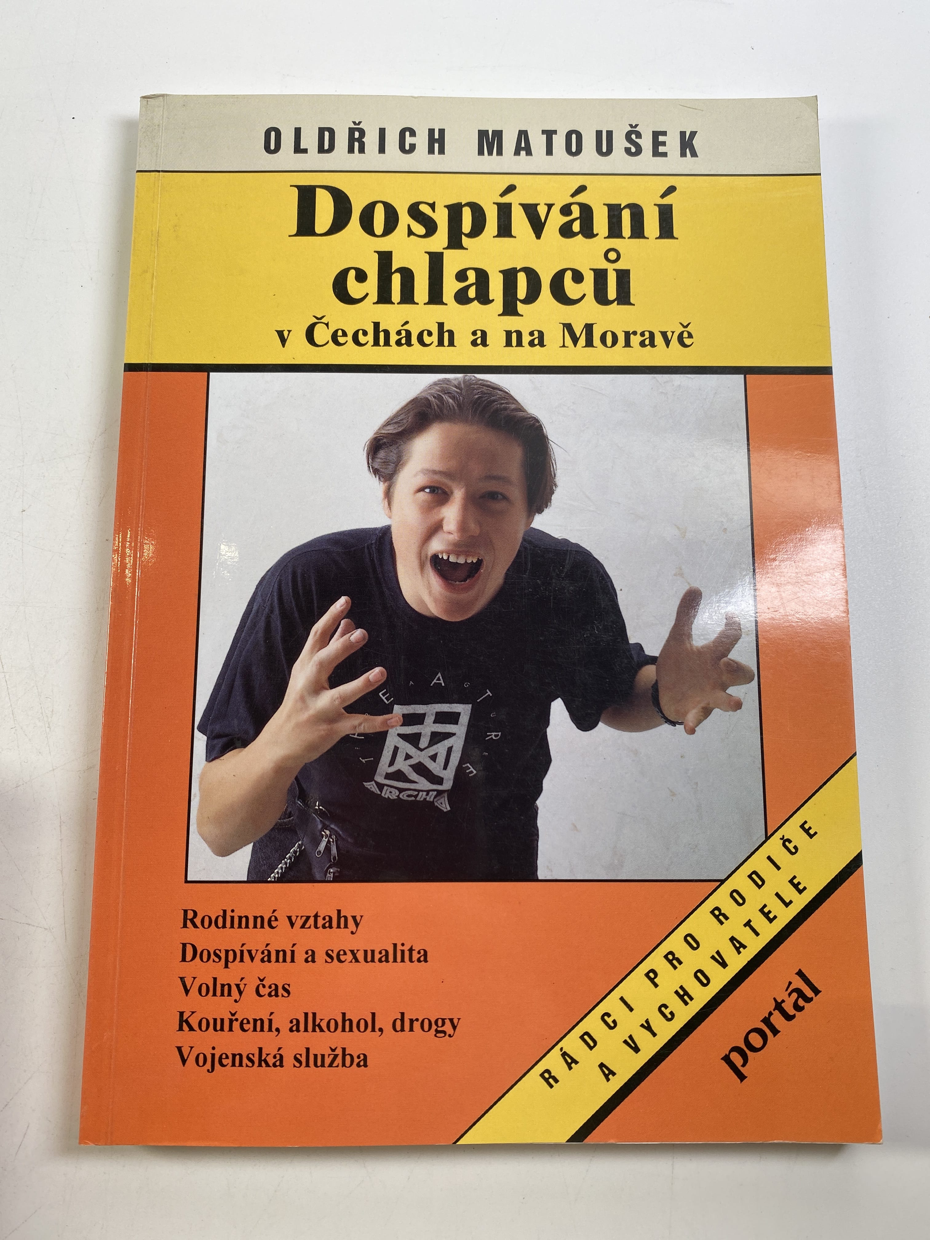 Levně Dospívání chlapců v Čechách a na Moravě