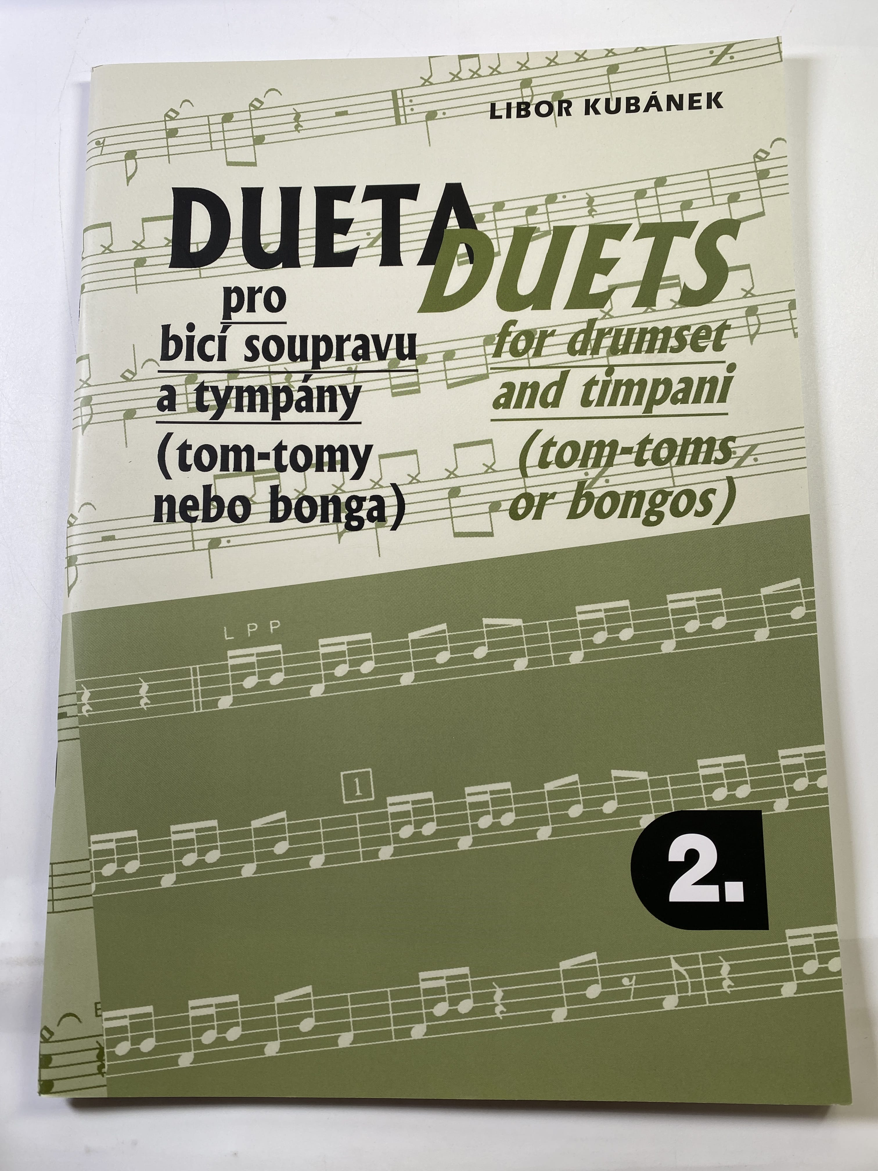 Levně Dueta pro bící soupravu a tympány (tom-tomy nebo bonga)