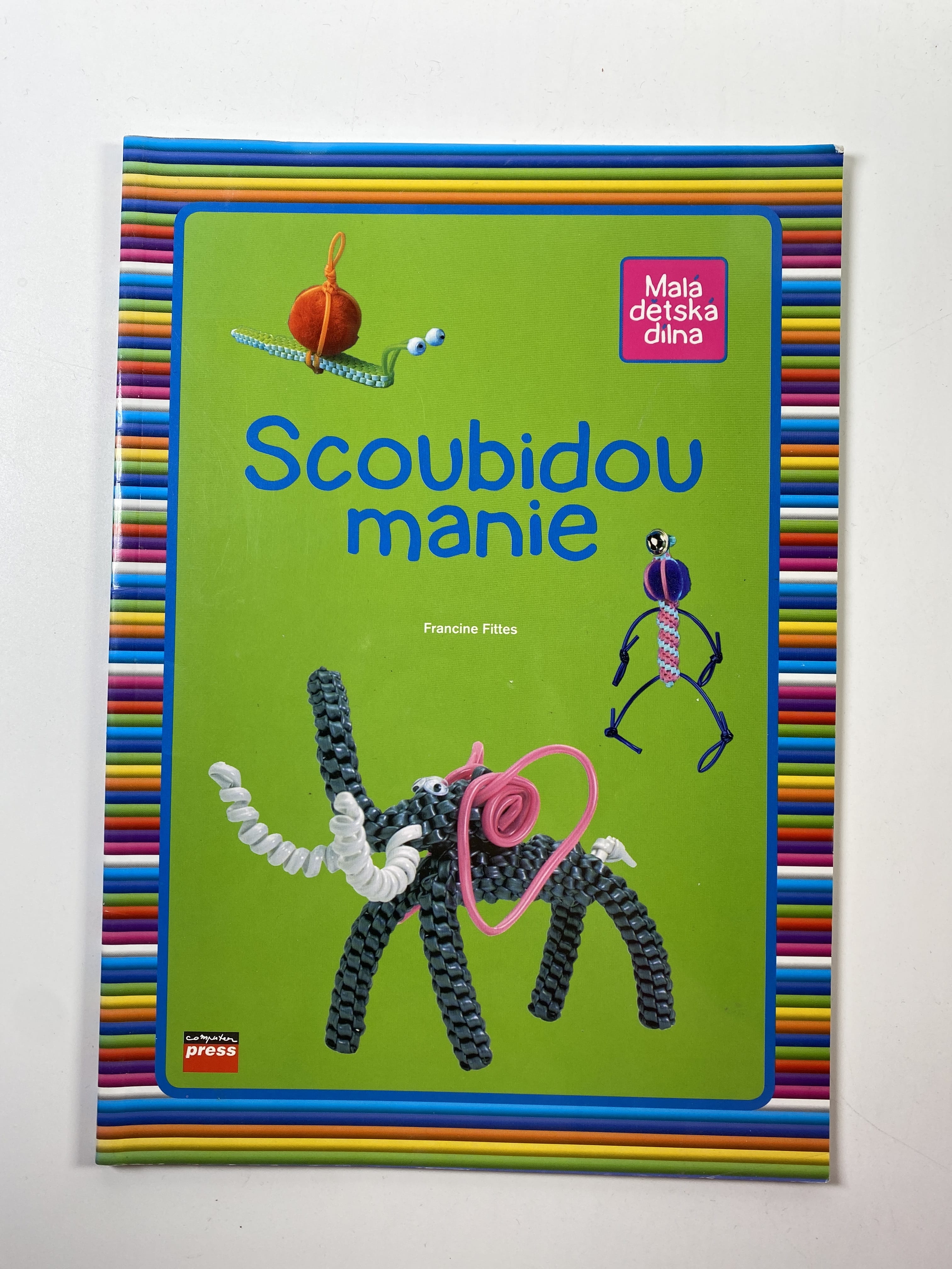 Levně Scoubidoumanie