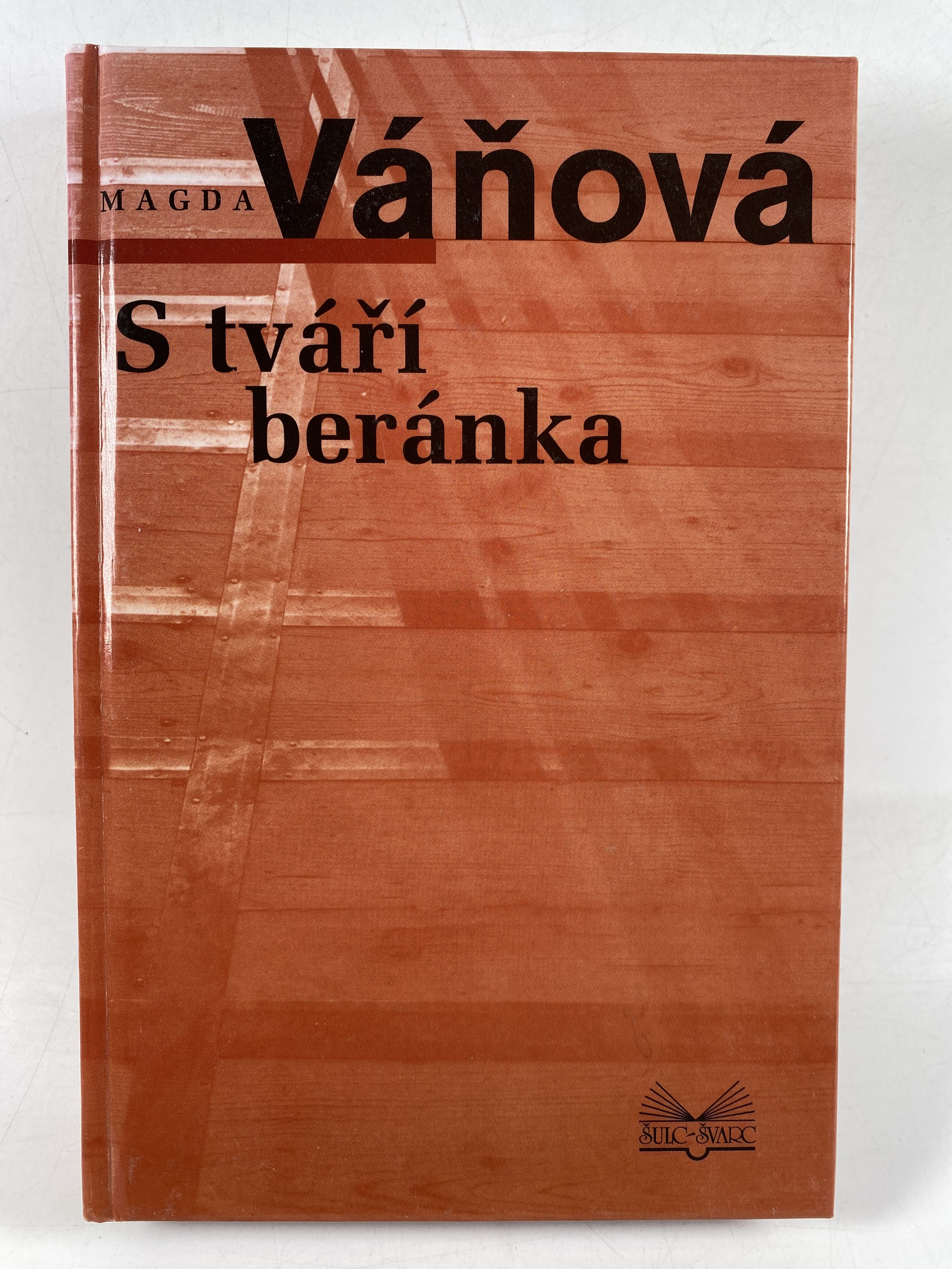 Levně S tváří beránka Pevná 2