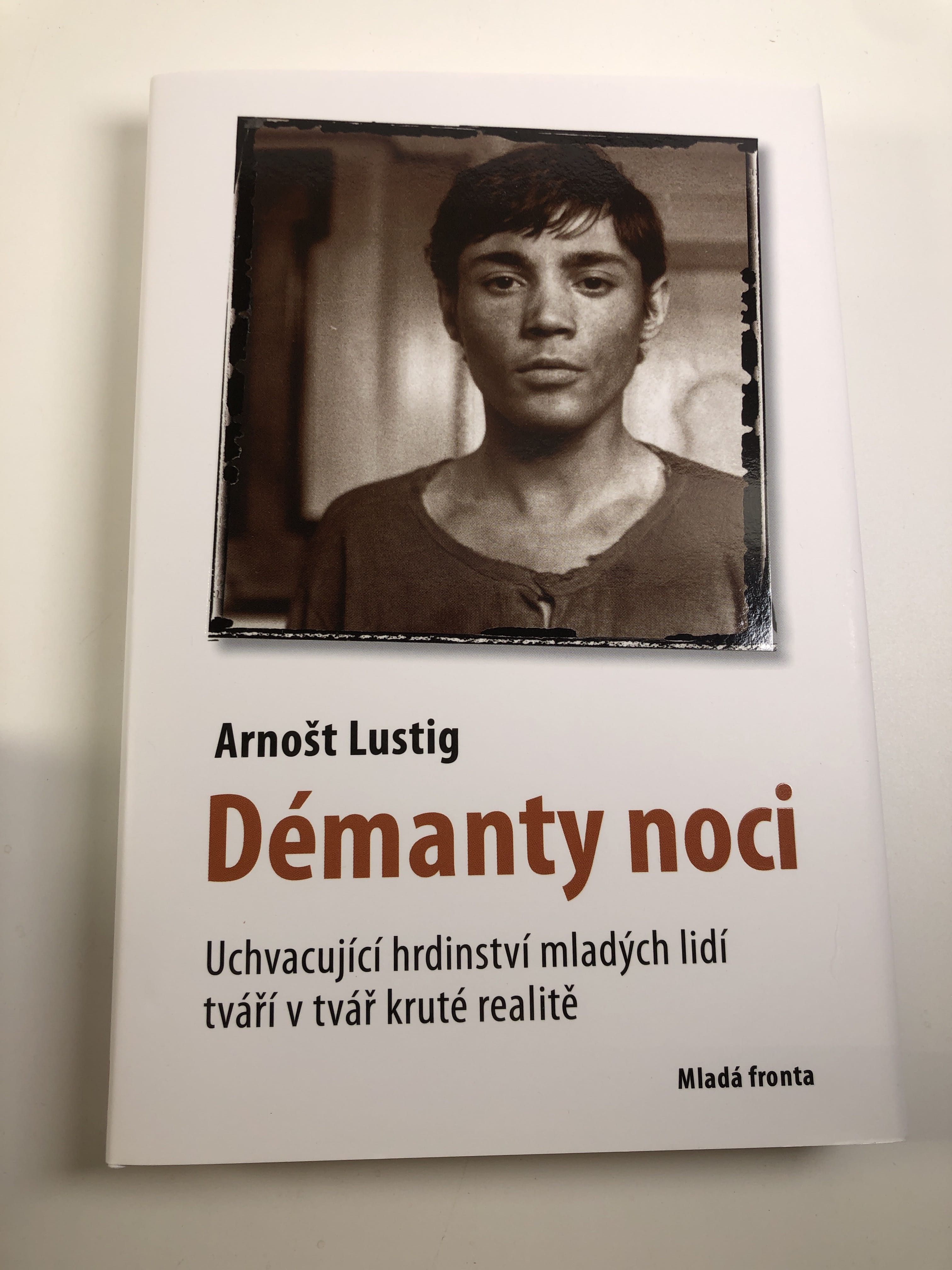 Levně Démanty noci Pevná 2