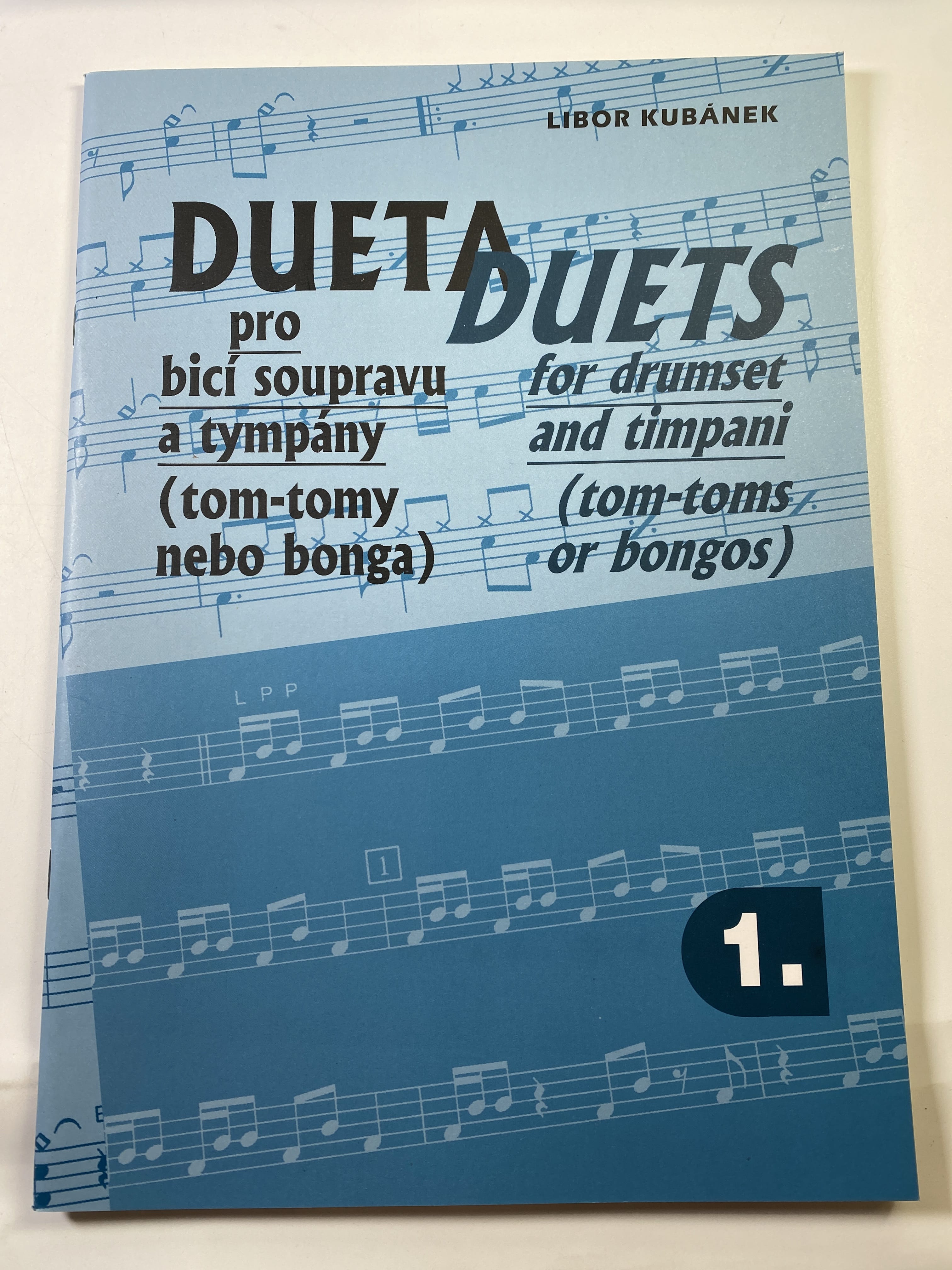 Levně Dueta pro bící soupravu a tympany (tom-tomy nebo bonga) - 1. díl